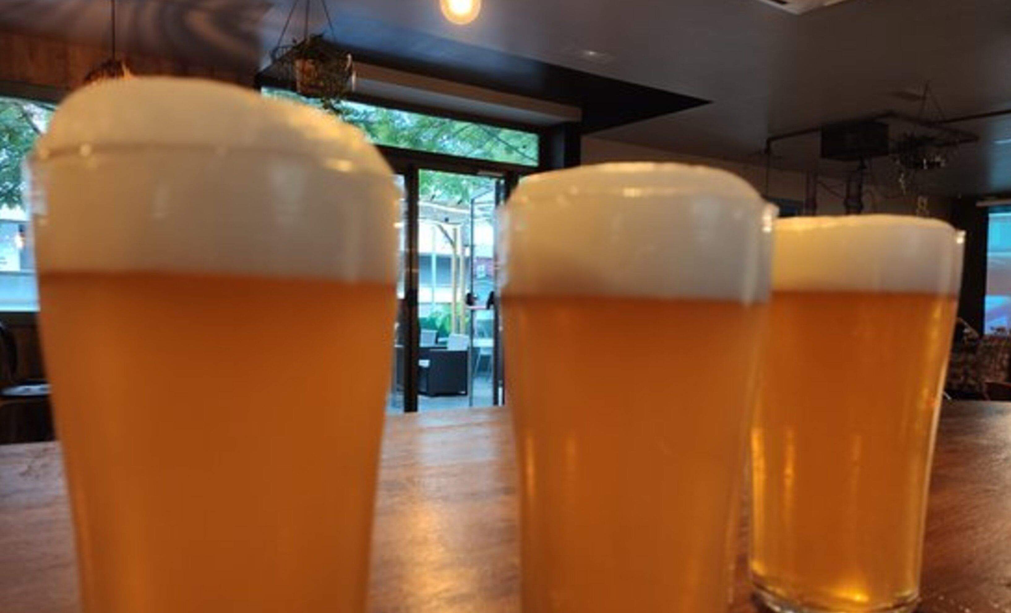 La baralla va passar en les immediacions d'un conegut local de copes i cerveseria de l'avinguda Joan Martí d'Encamp.
