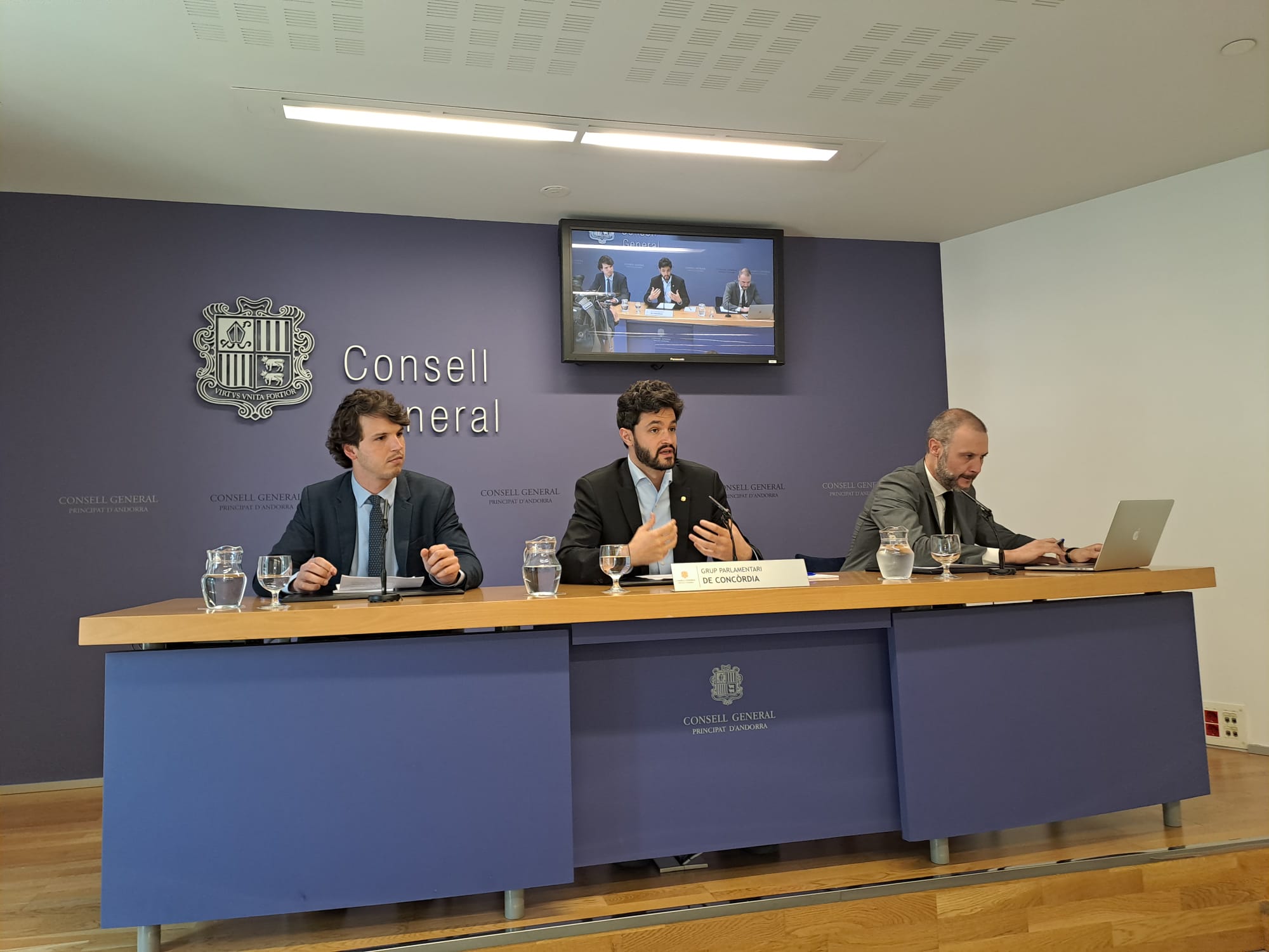 Bartolomé, Escalé i Casadevall, a la roda de premsa.