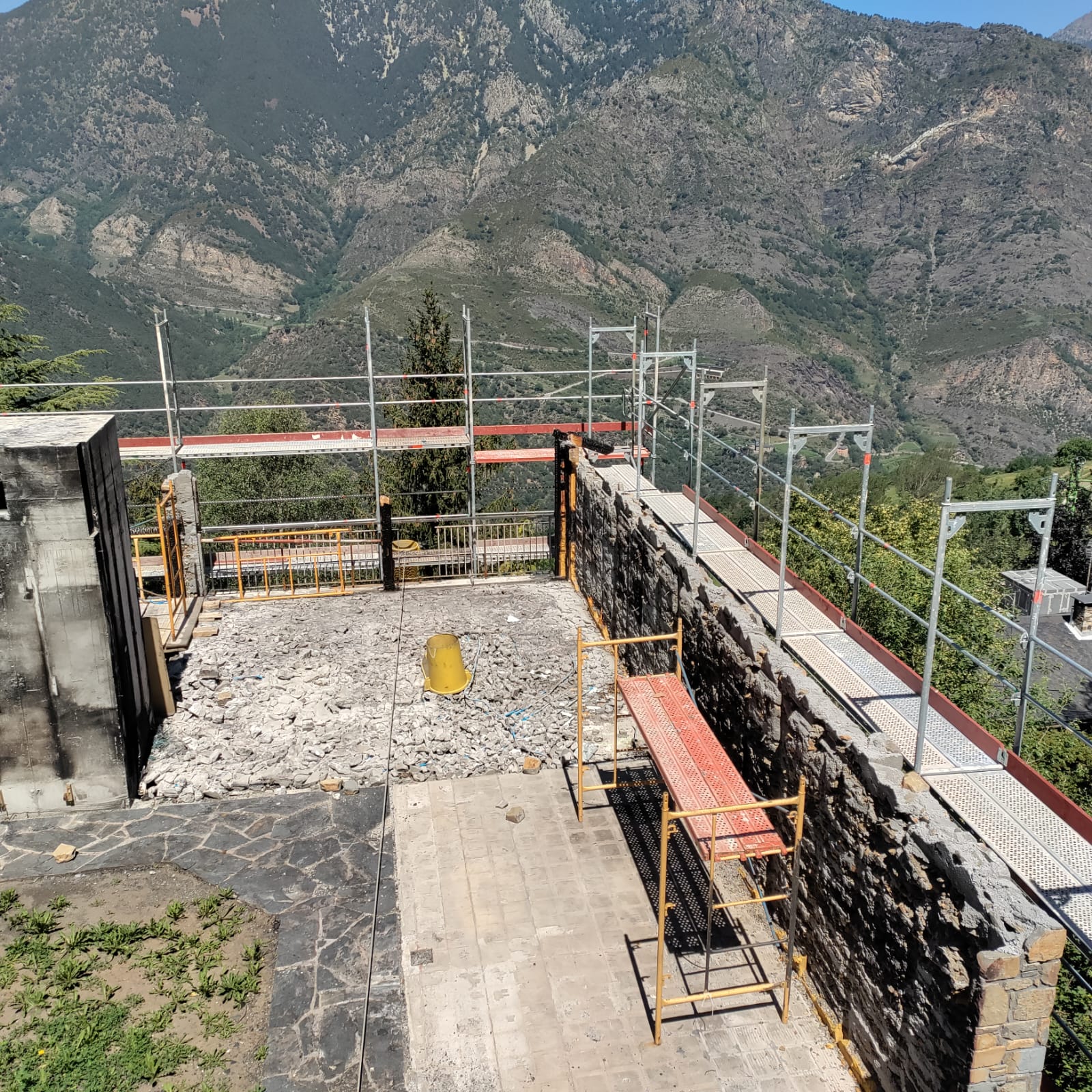 Vista parcial de les obres, aquest diumenge. Vista parcial de les obres, aquest diumenge.