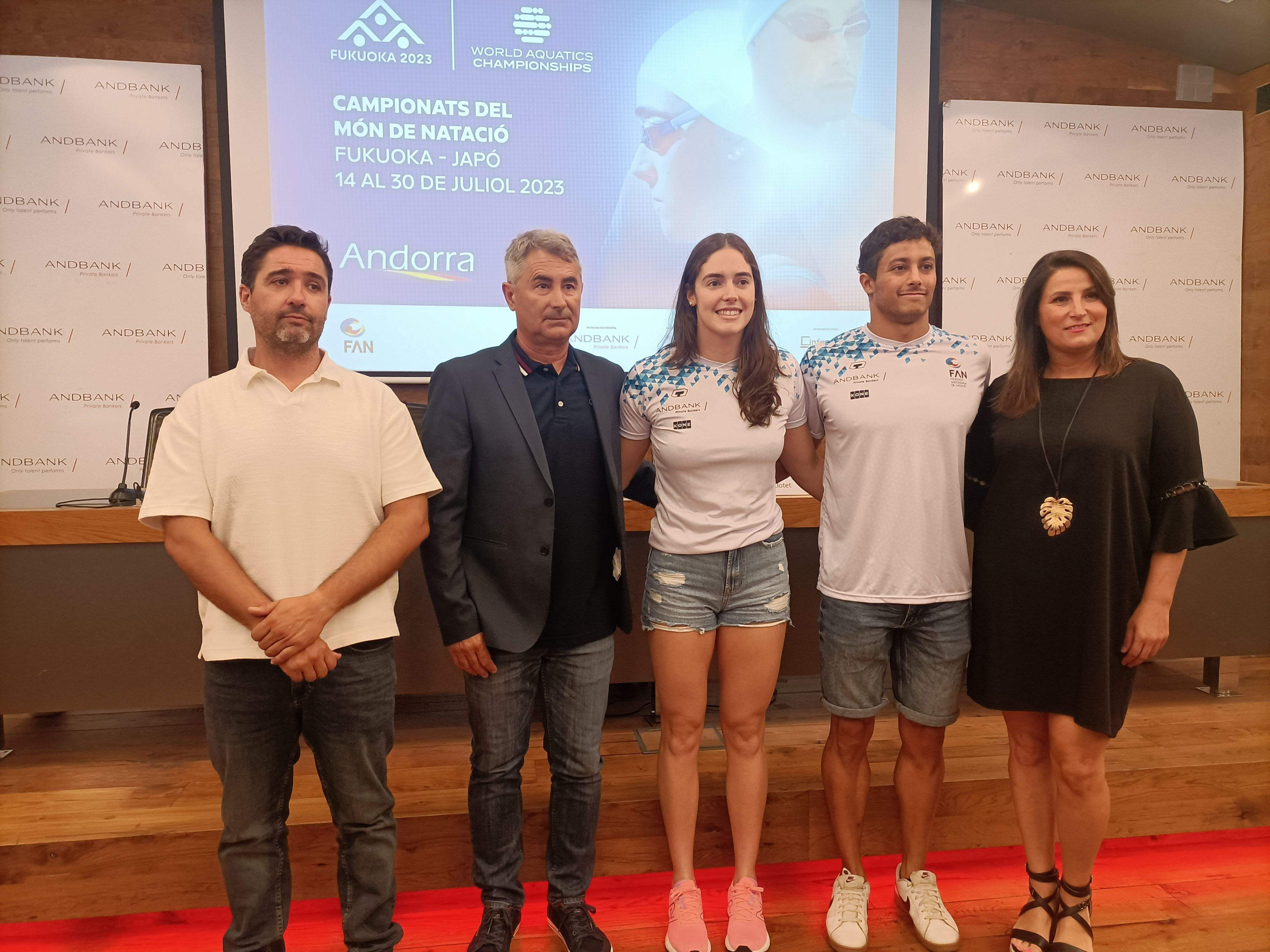 Els integrans de la FAN juntament amb Nàdia Tudó i Tomàs Lomero