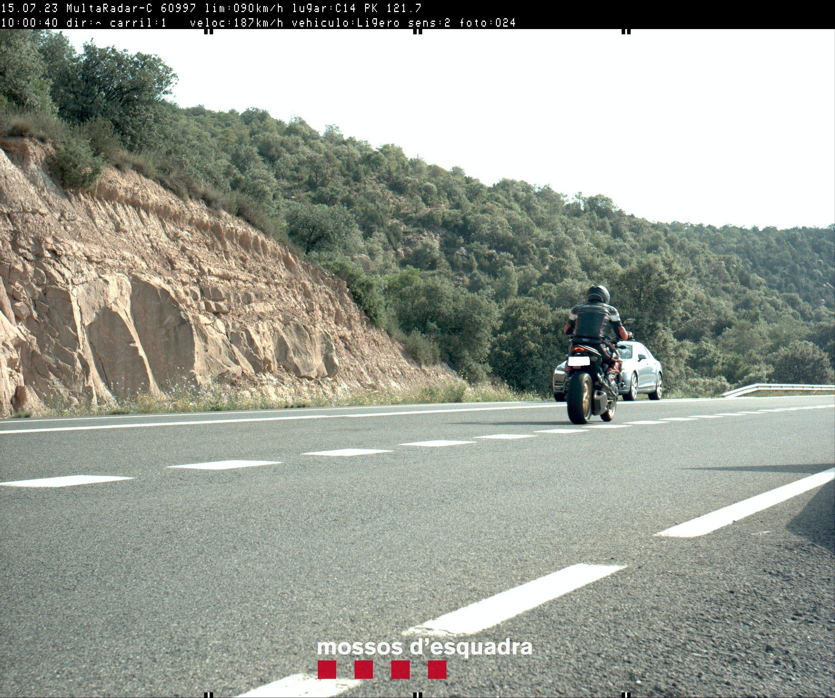 El motorista enxampat a la C-14, dissabte.