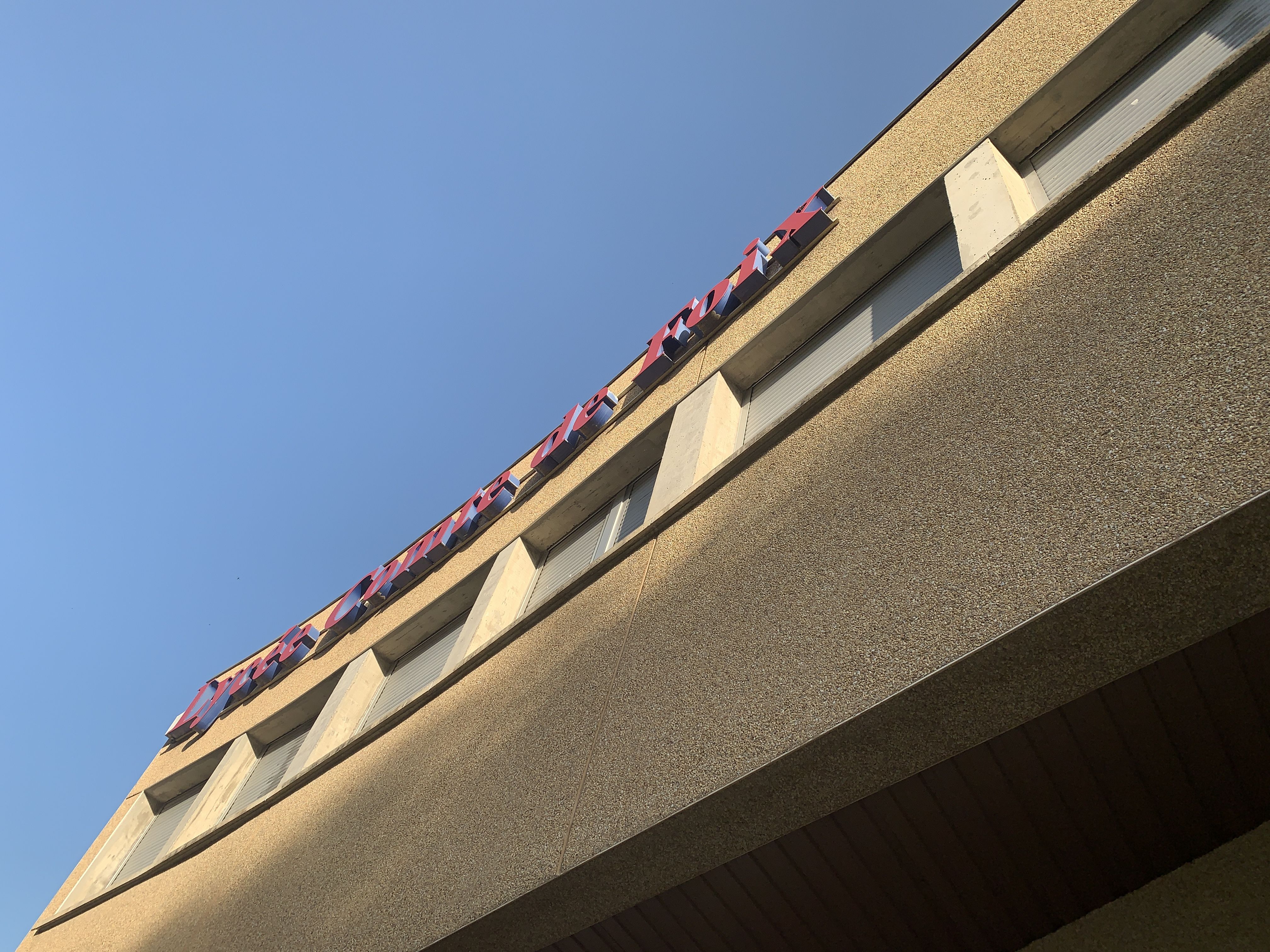 Façana del Lycée Comte de Foix.