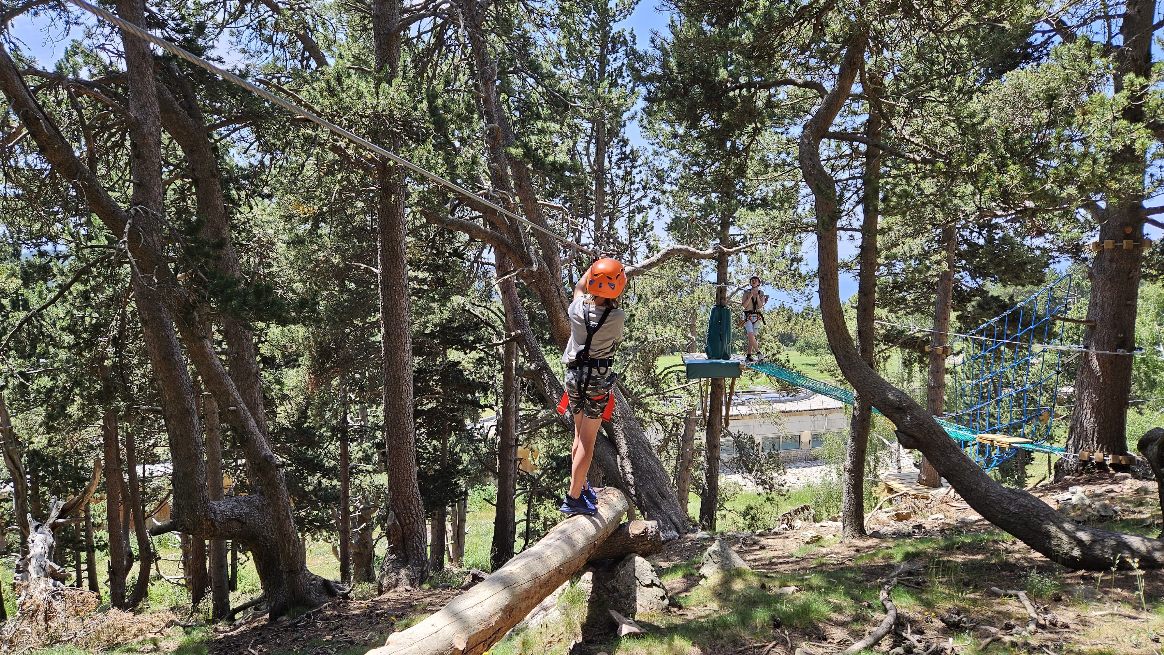 N'BOSCAT és la nova activitat de bosc acrobàtic a la cota 2.000 de Naturland