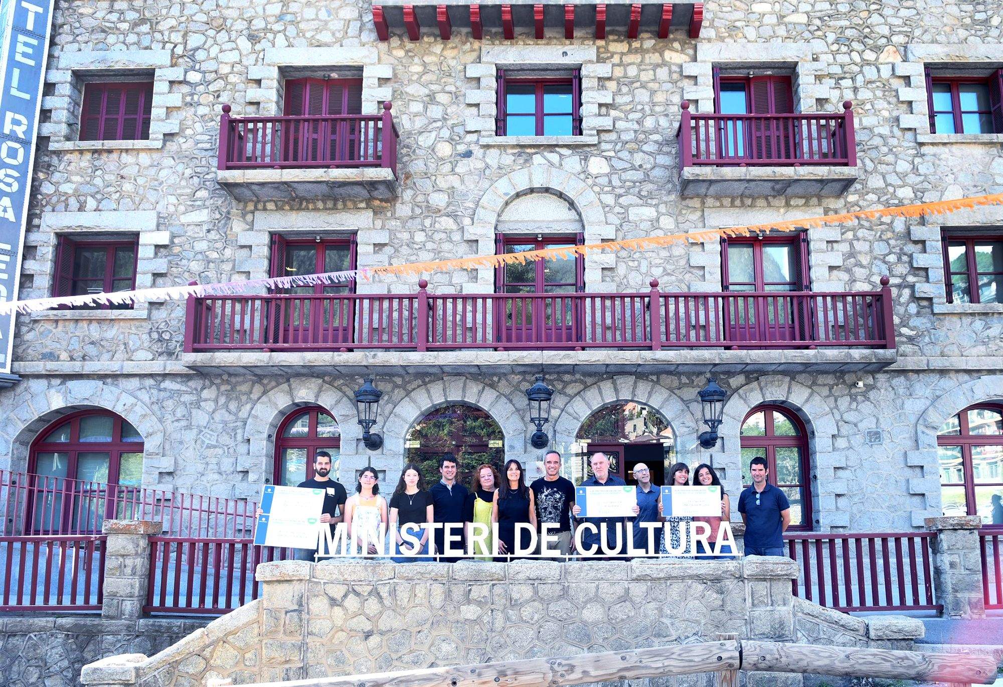 Foto de família dels impulsors dels projectes subvencionats.