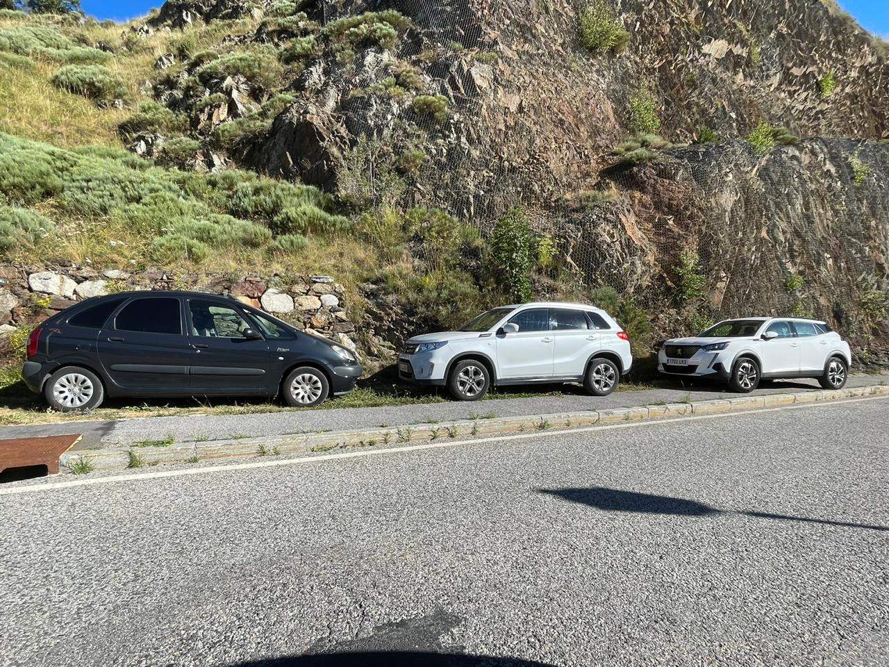 Vehicles aparcats on no tocaria.