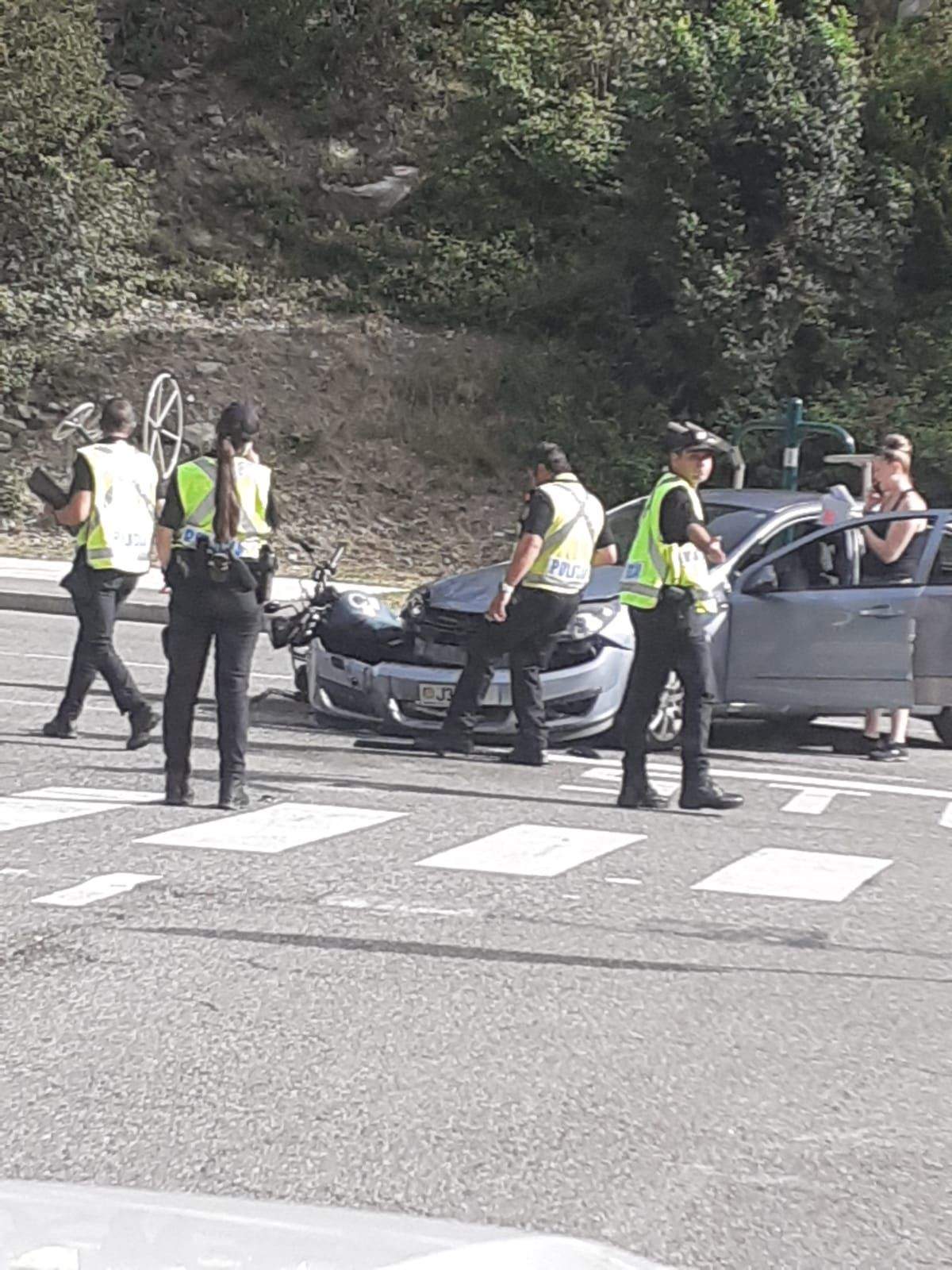 Agents de policia a la Borda del Jaile.