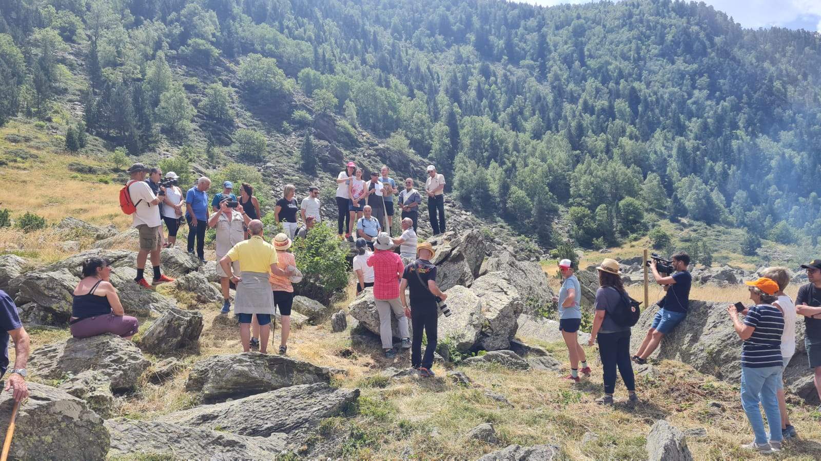 Xavier Espot i autoritats del comú d'Ordino han participat en la benedicció del bestiar