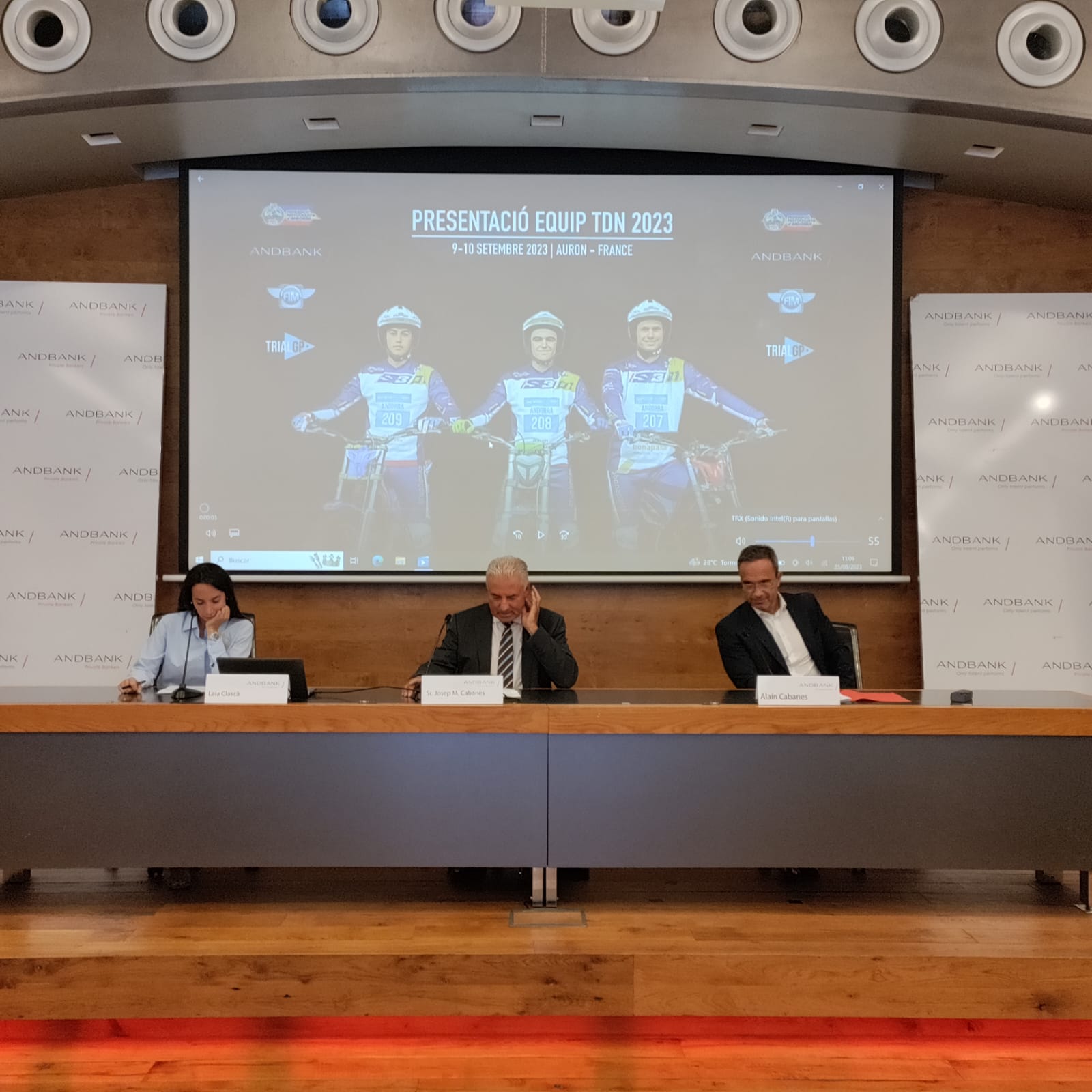 Clascà, Josep Maria Cabanes i Alain Cabanes durant la roda de premsa.