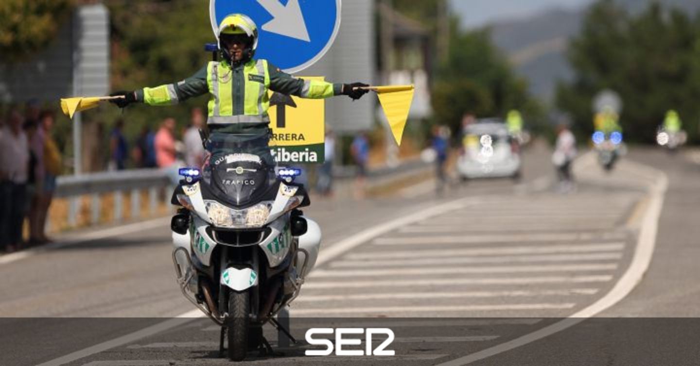 Habitualment és la Guàrdia Civil la que acompanya la Vuelta.