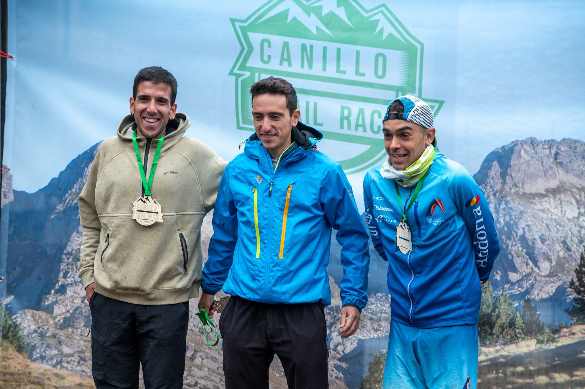 Alejandro Villarino, Víctor del Águila i Marc Gasa han format el podi dels 23K.