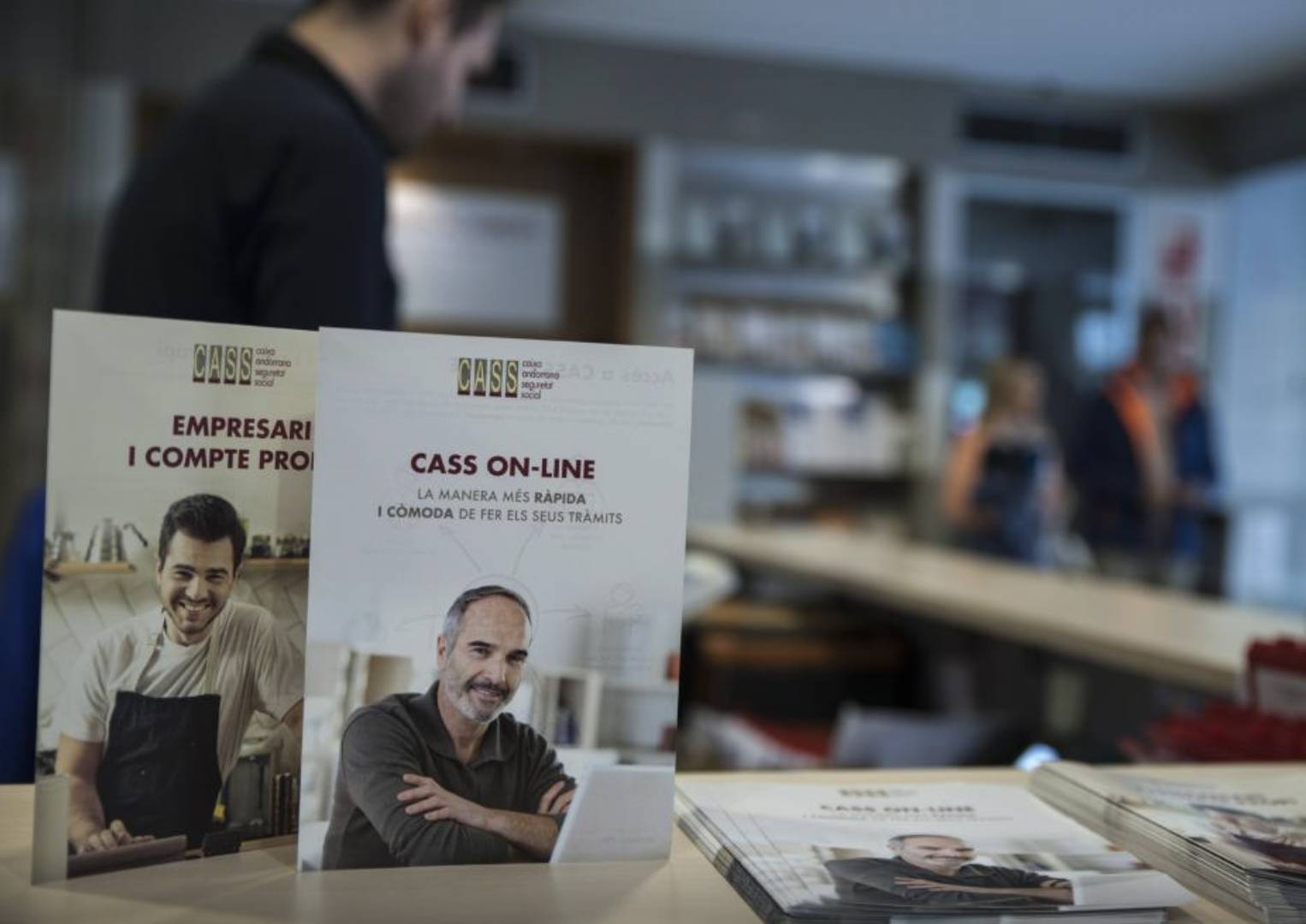 Fulletons informatius a la CASS.