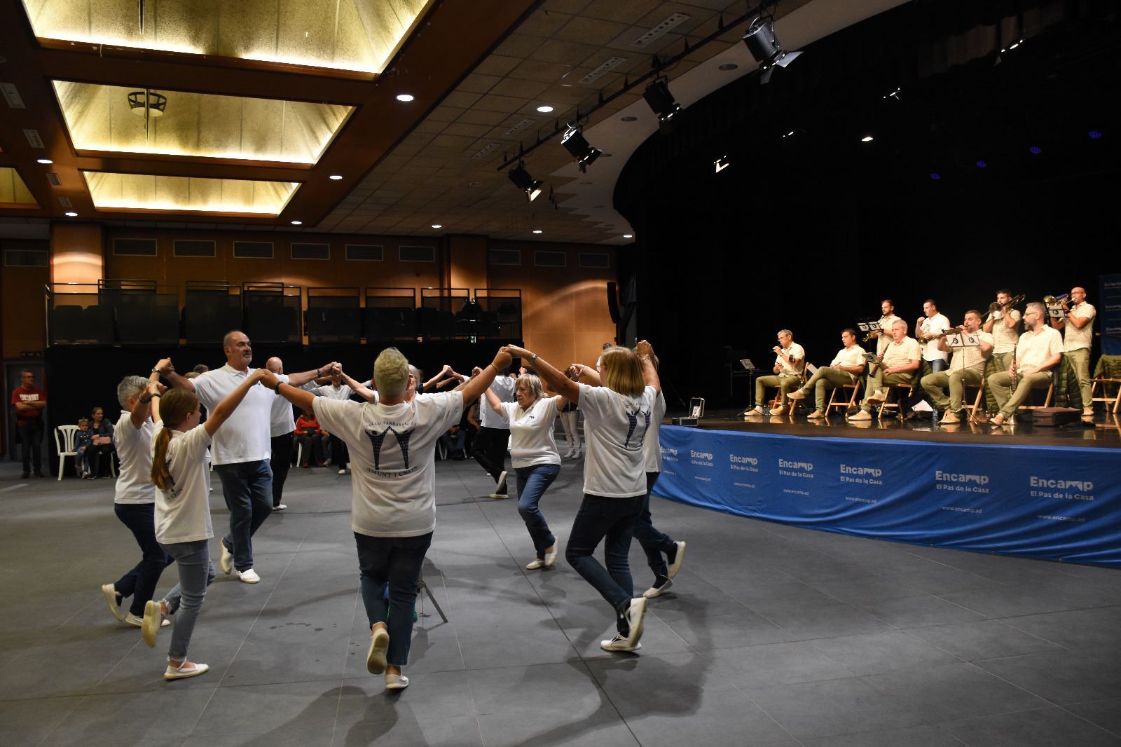 Una colla participant al concurs d'aquest dissabte a Encamp.