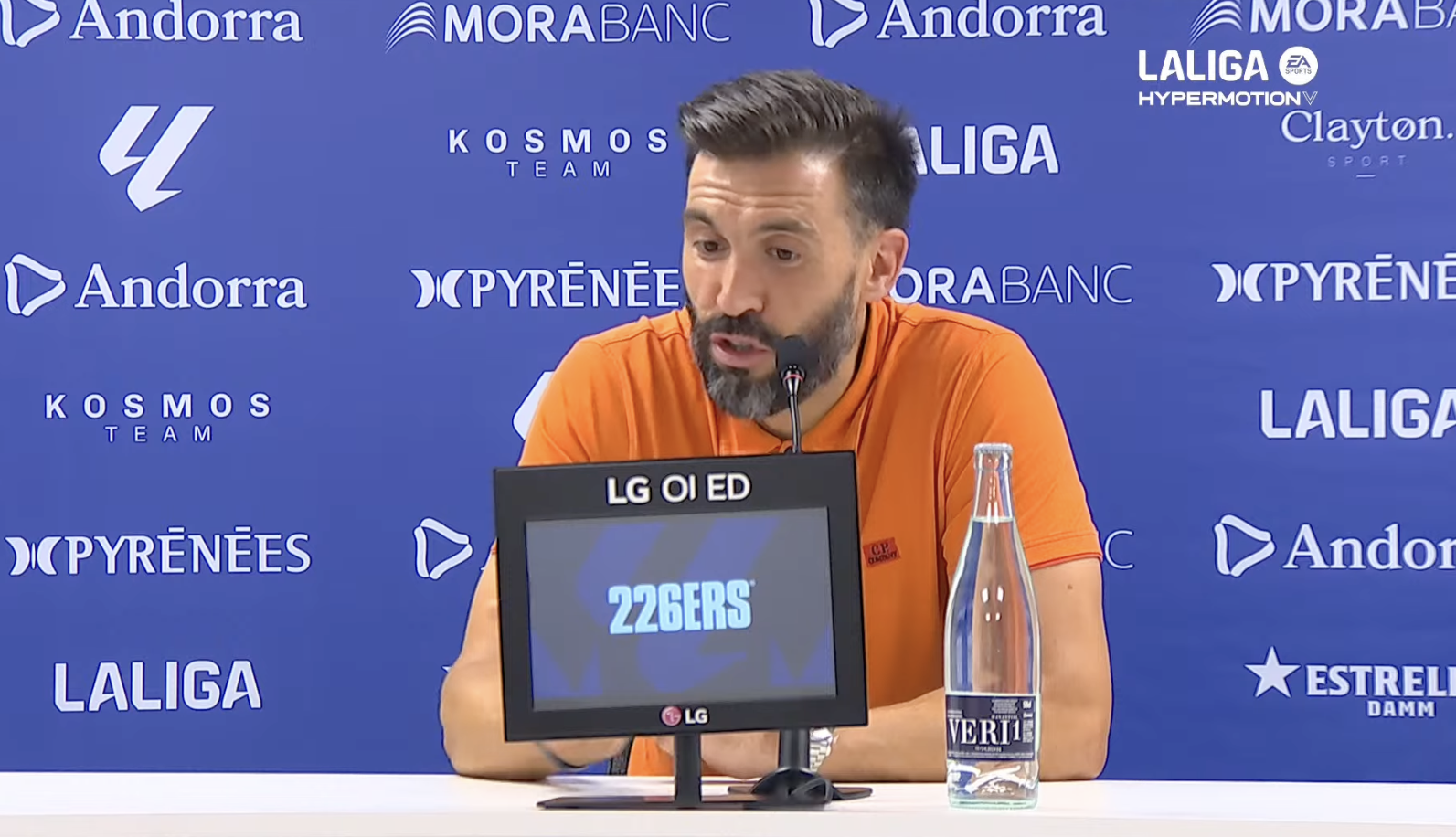 Eder Sarabia durant la compareixença després del partit.