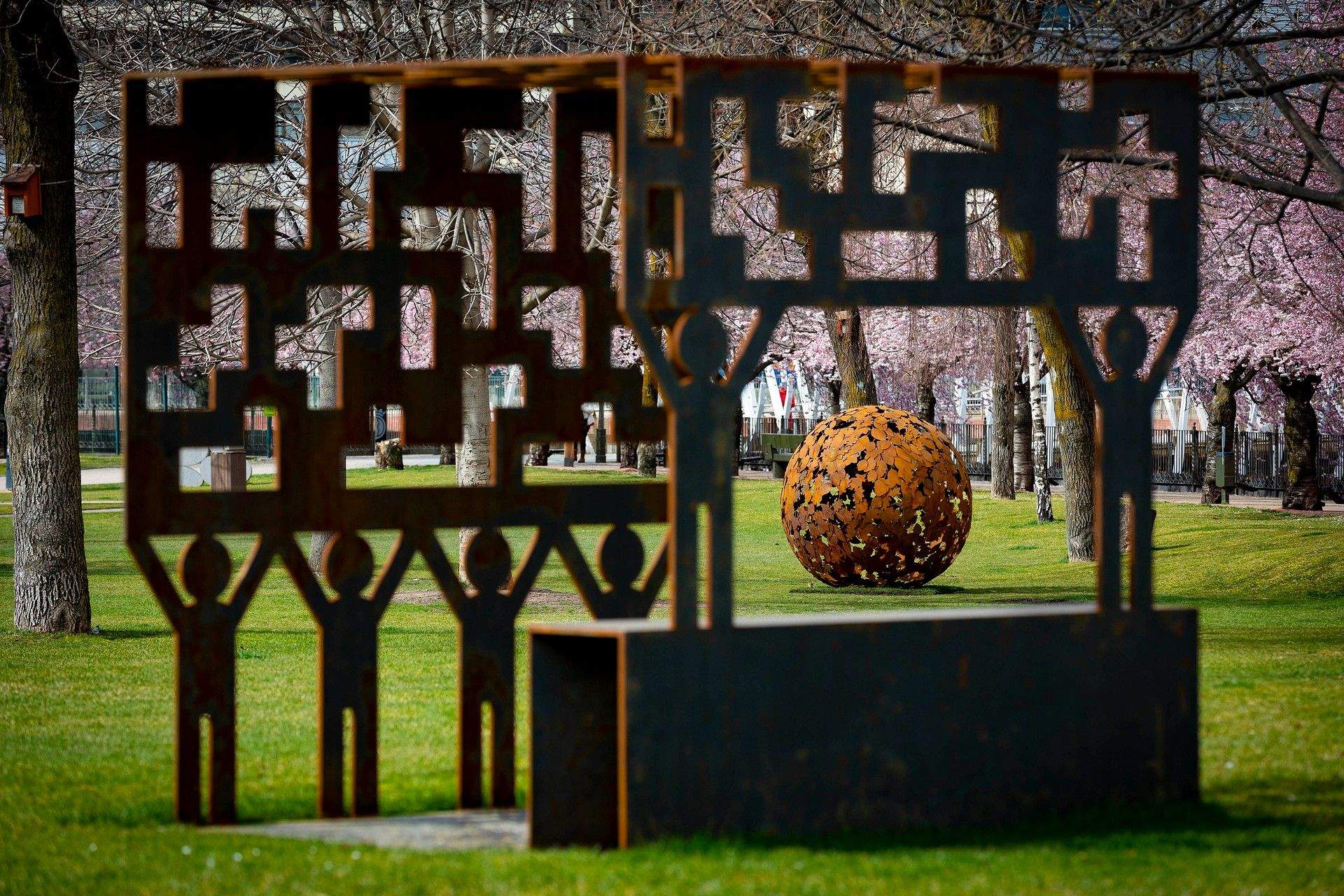 L'obra que es premiï servirà per alimentar la galeria a cel obert del Parc Central.