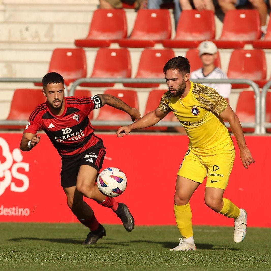 Durant el primer temps, el Mirandés ha estat superior a l'Andorra.