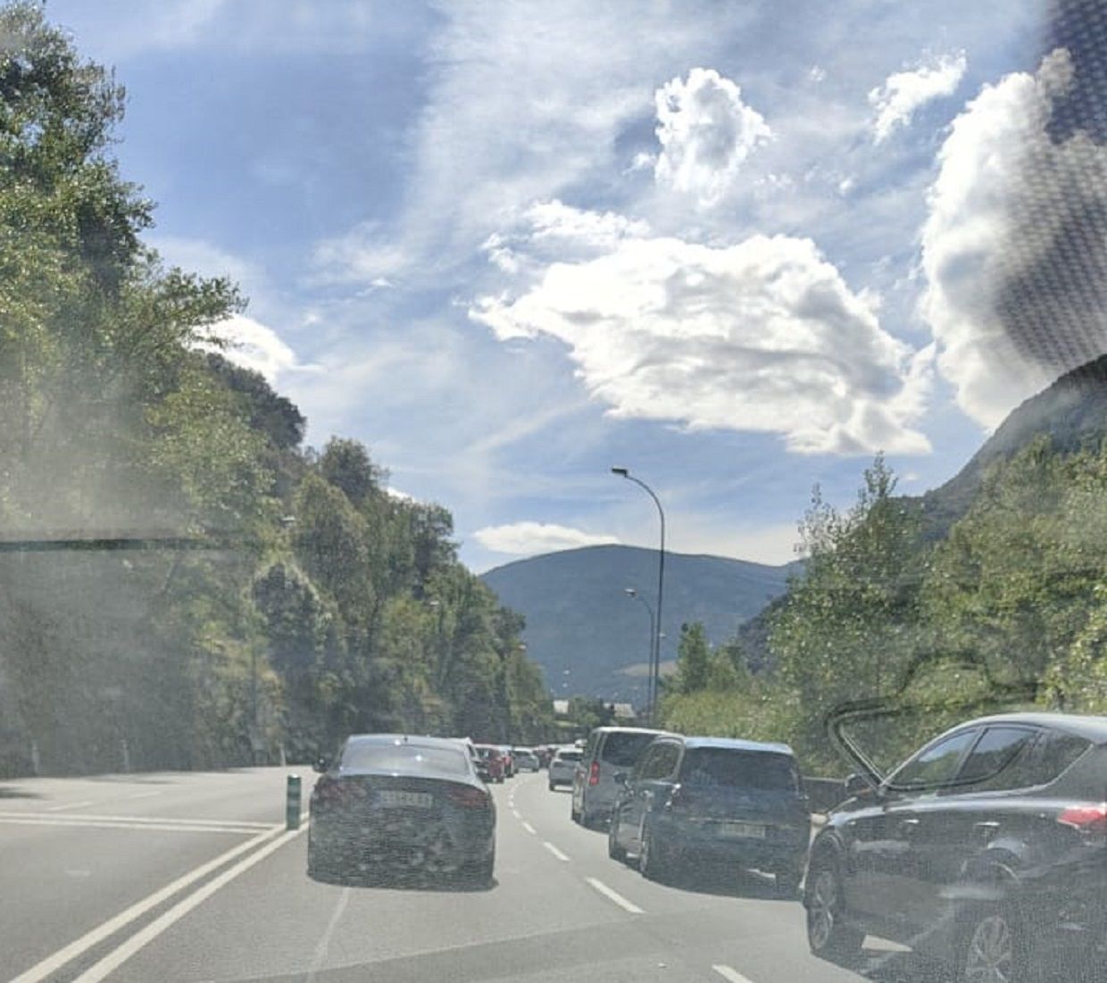 Retencions de sortida del país aquest dilluns