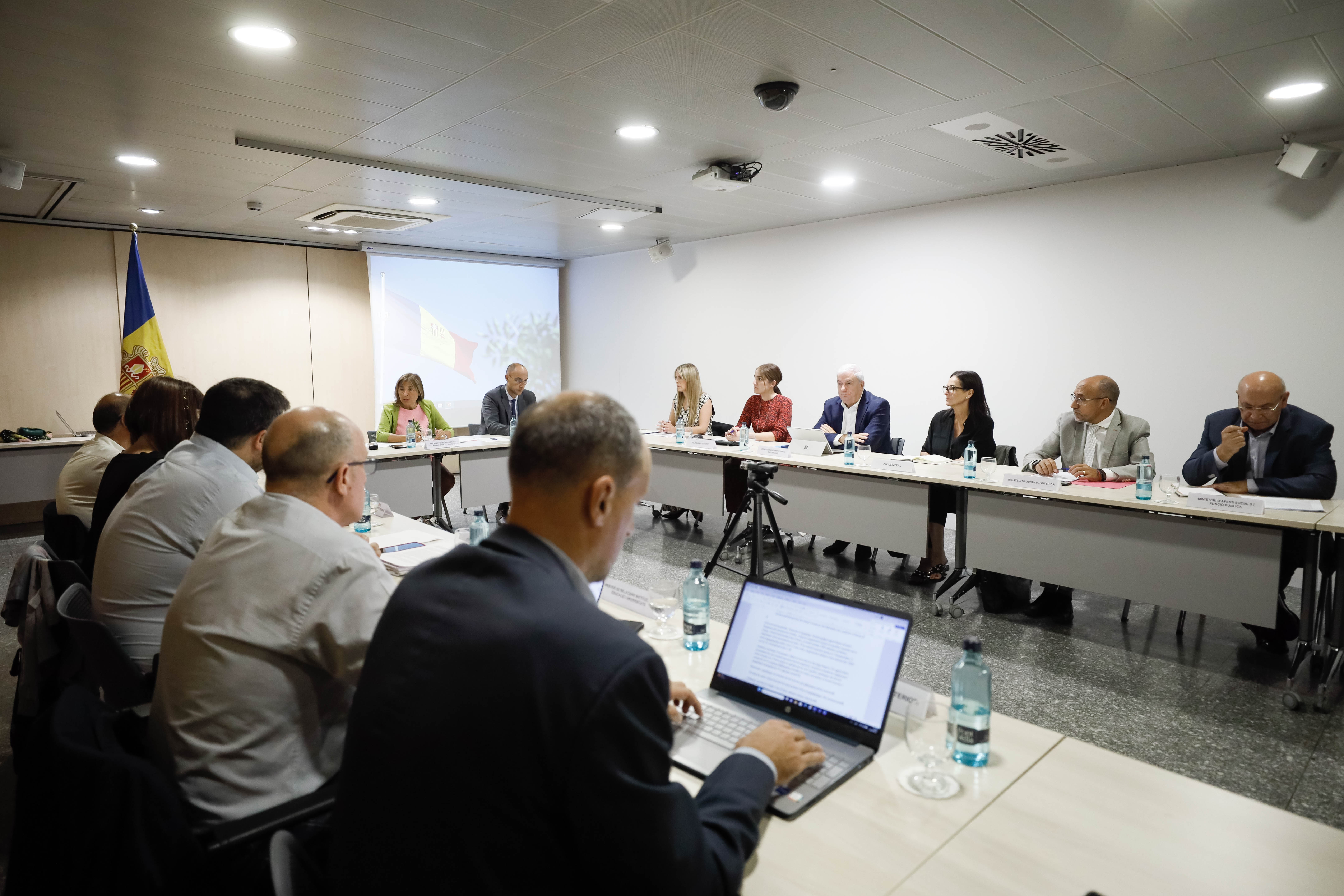 Un moment de la reunió del Consell Econòmic i Social. Un moment de la reunió del Consell Econòmic i Social.