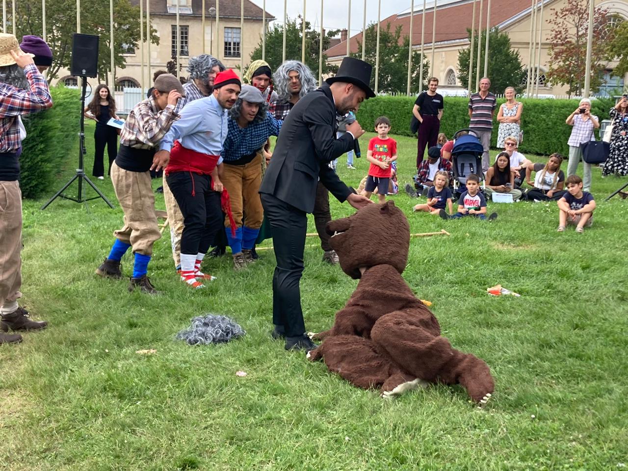 Un altre moment del 'Ball de l'ossa' Un altre moment del 'Ball de l'ossa'