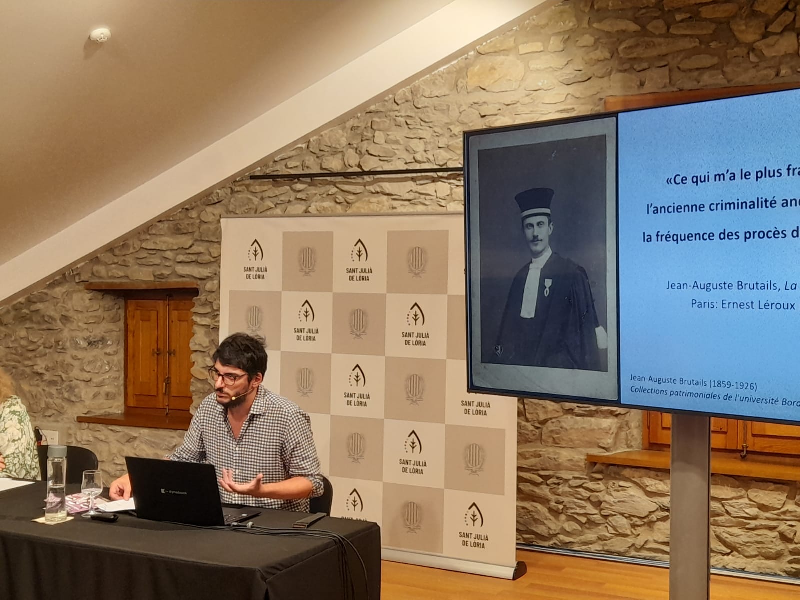 Pau Castell durant la conferència.