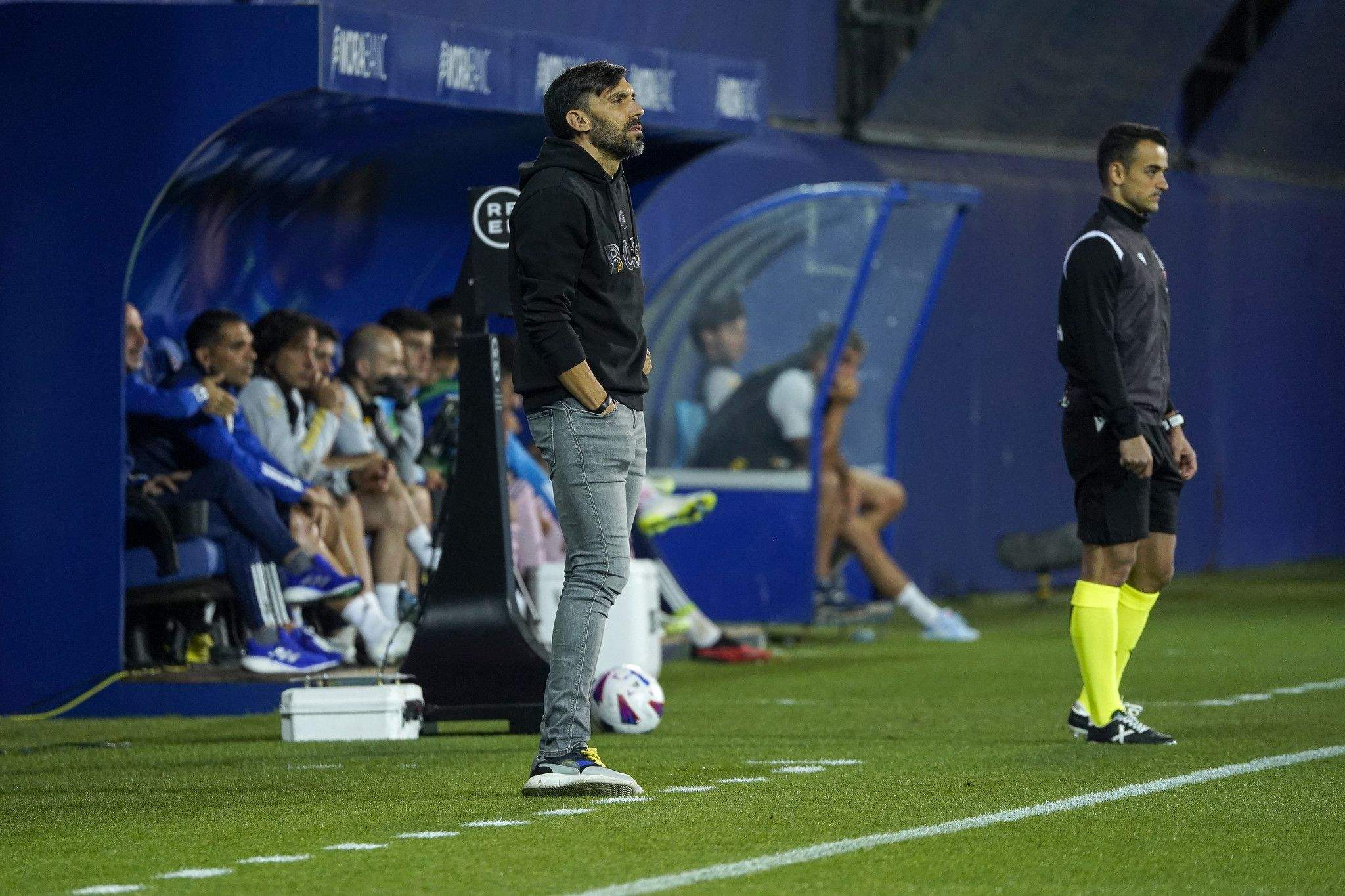 Eder Sarabia durant el partit contra el Real Oviedo.