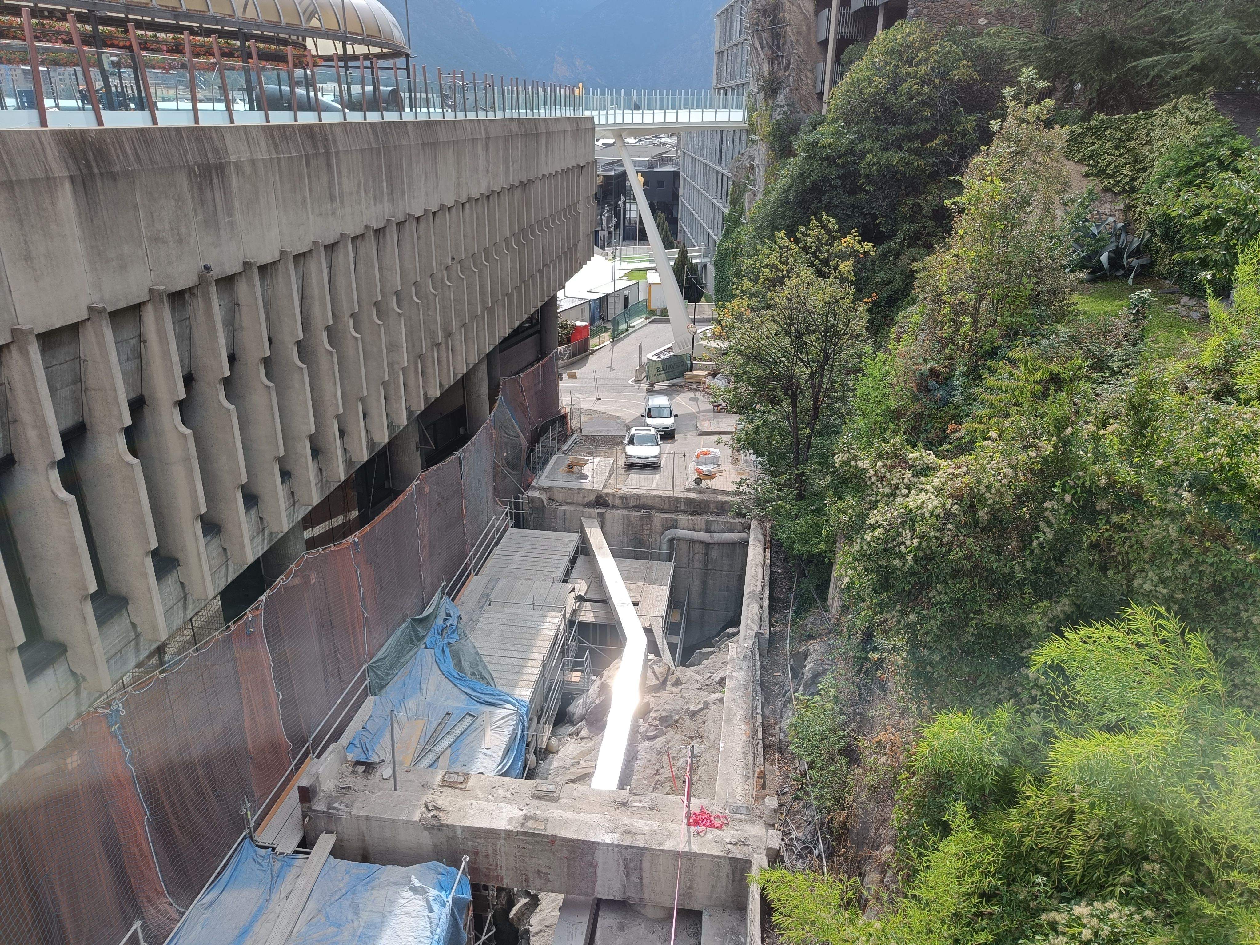 El viaducte de Doctor Vilanova sense bigues i sense la grua.