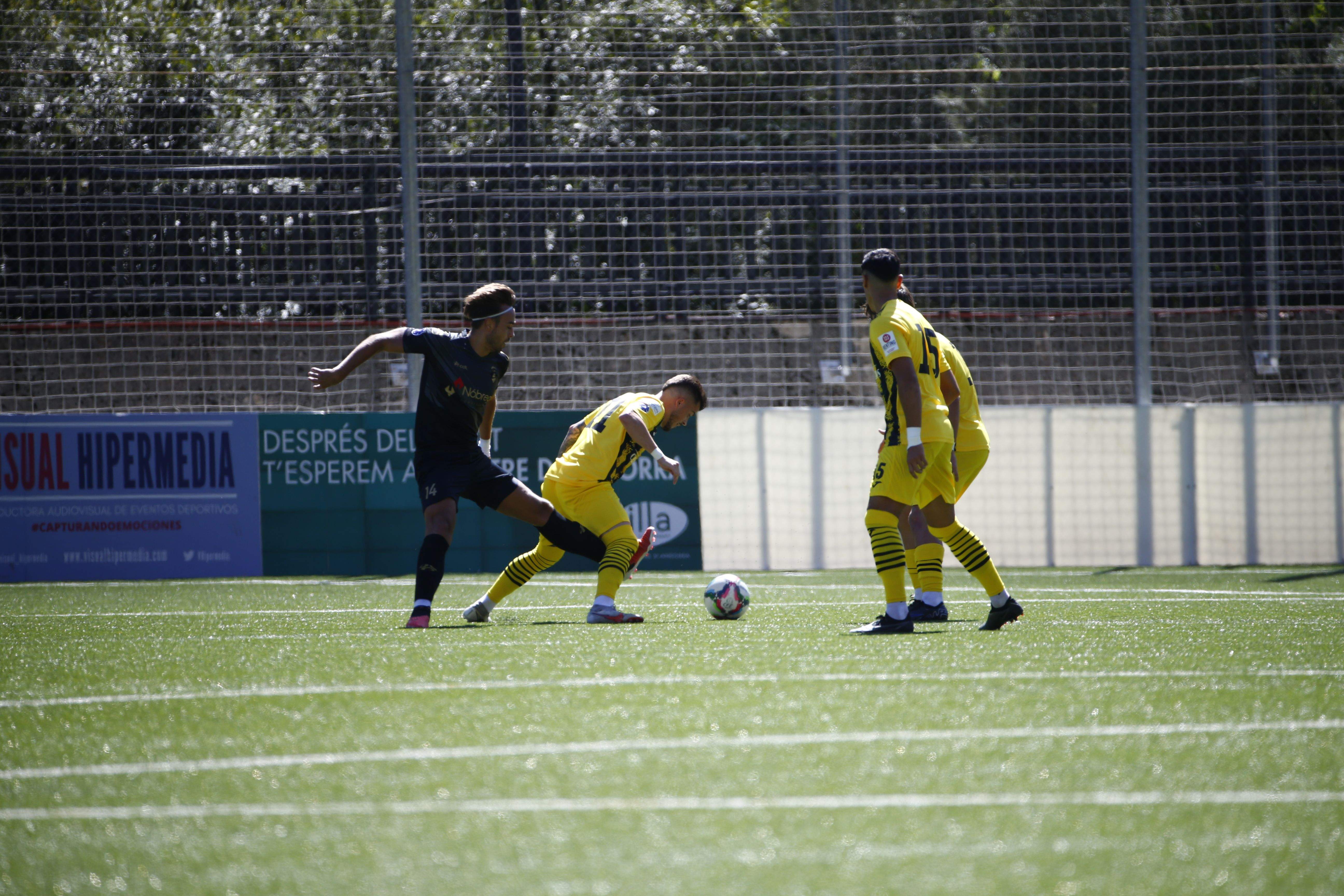  La UE Santa Coloma ha dominat clarament l'Esperança.