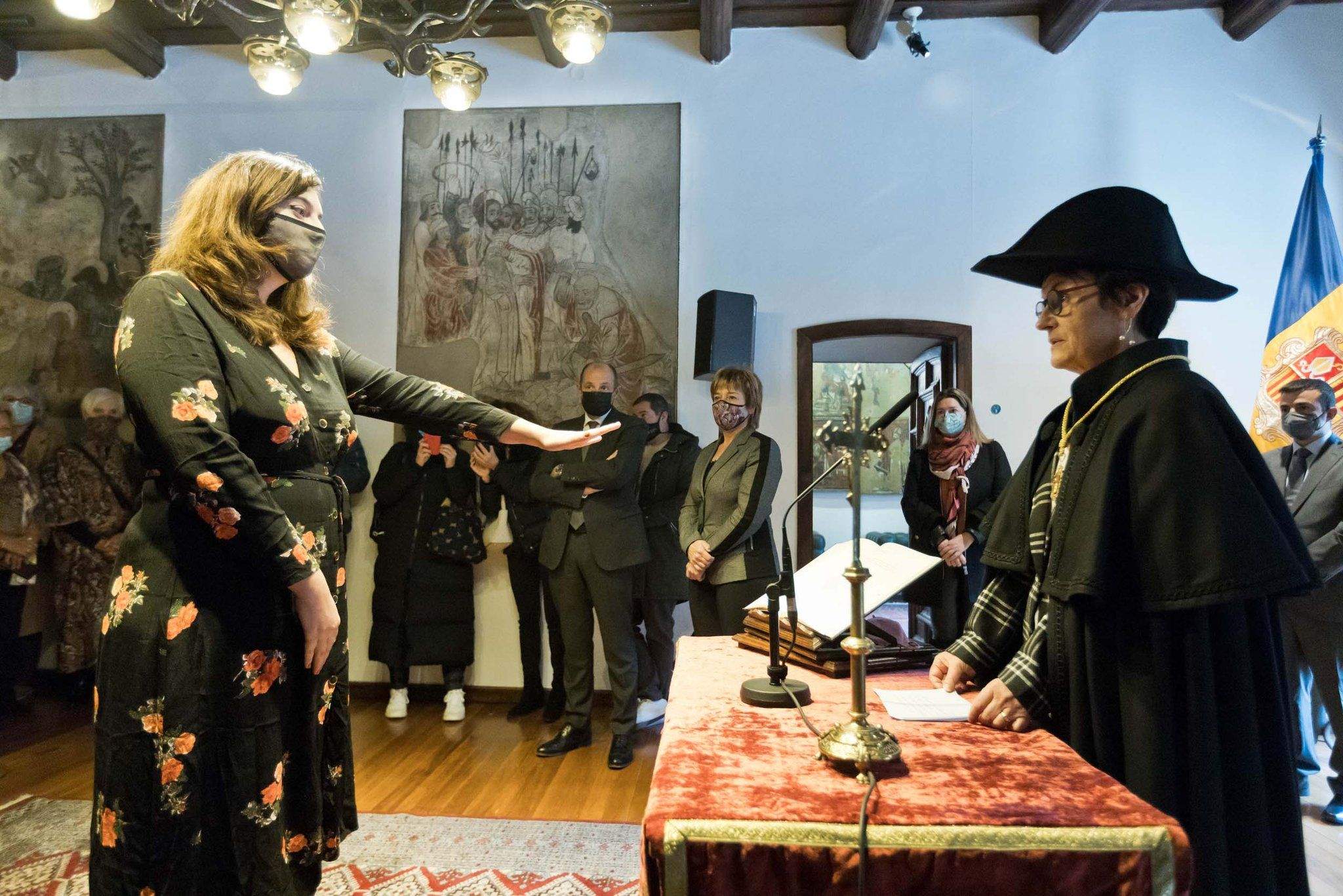 Agda Castillo el dia de jurar el càrrec.