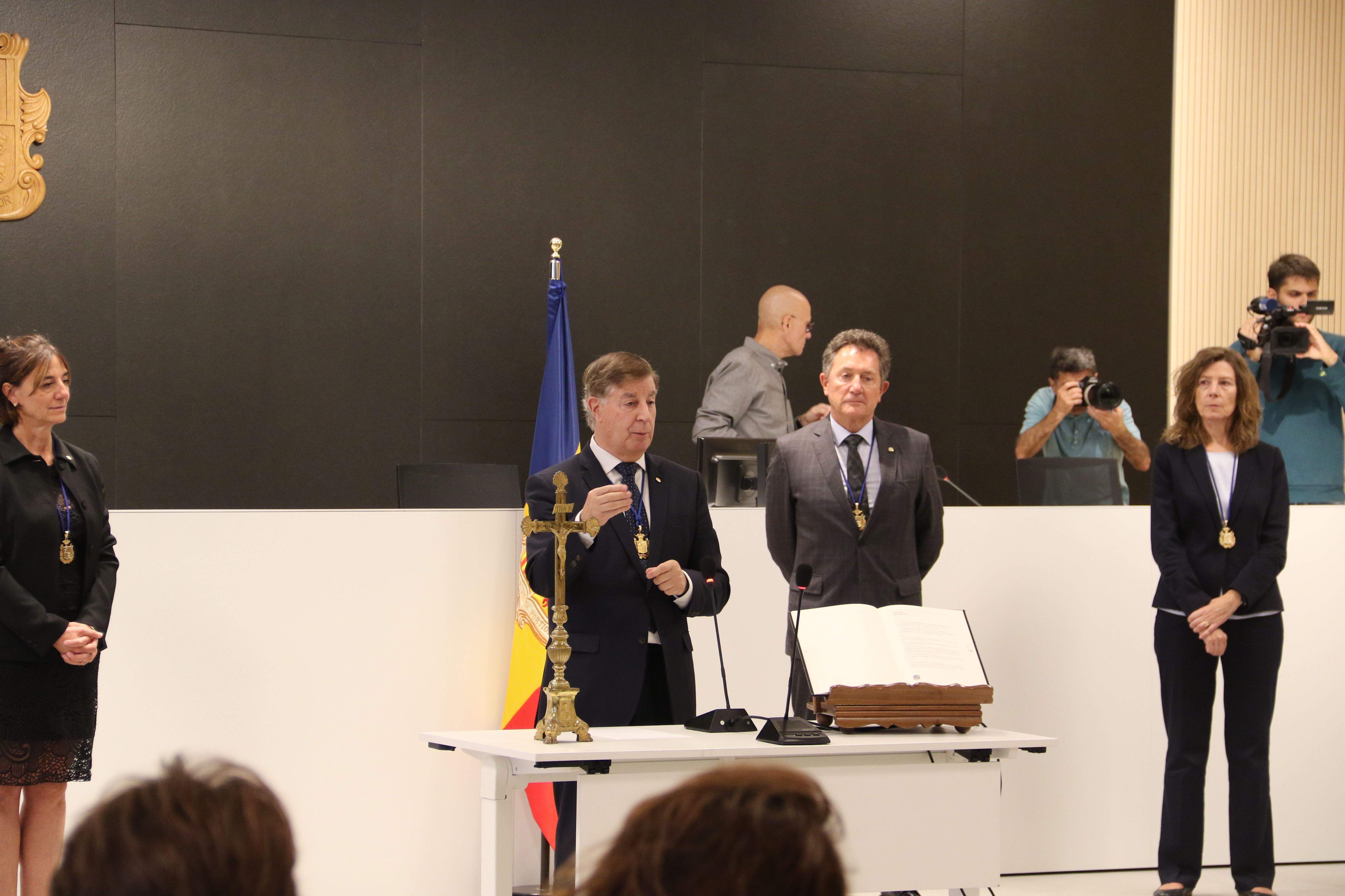 Enric Casadevall durant el jurament del fiscal general.