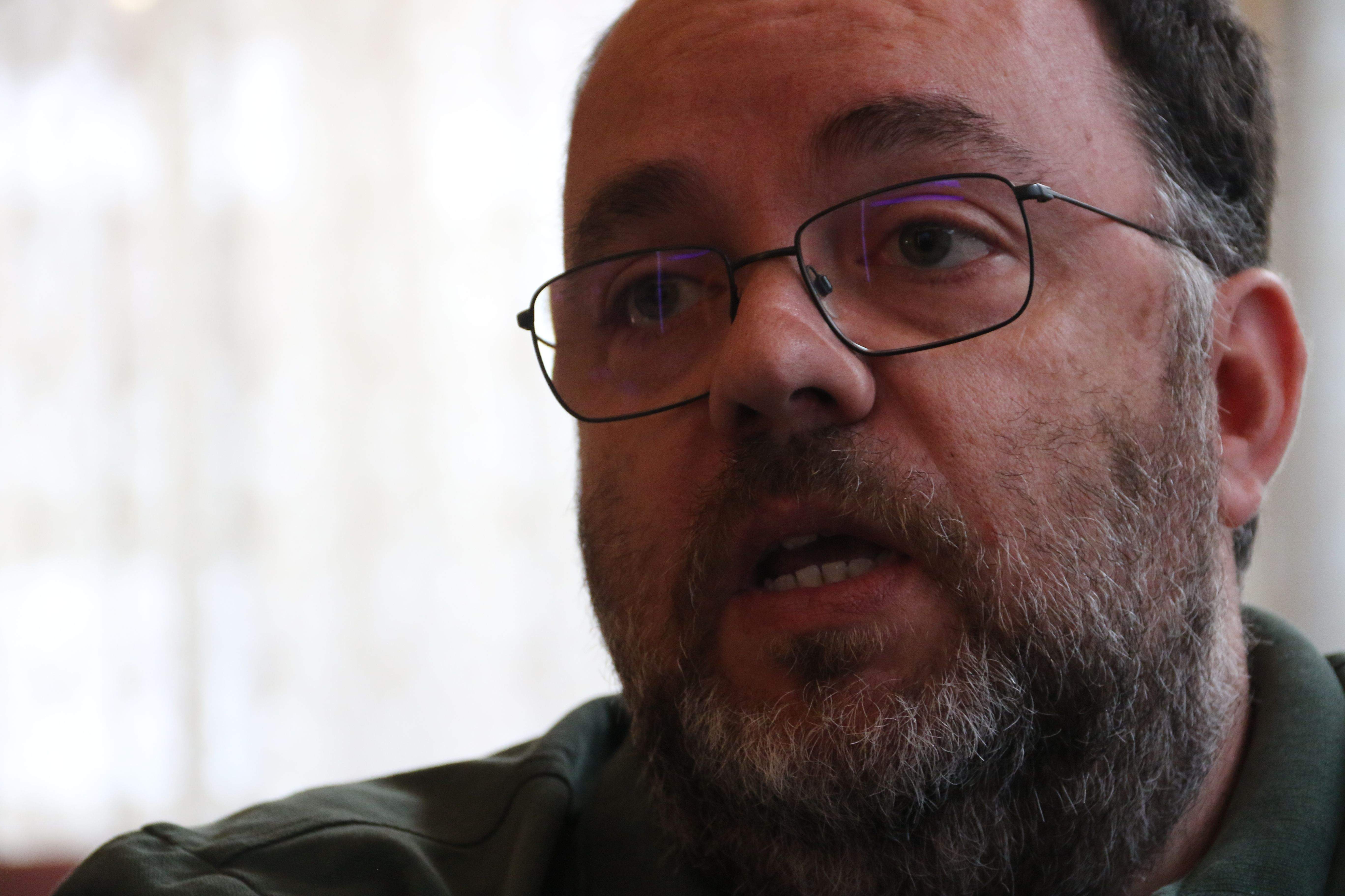 Emili Puig durant l'entrevista.