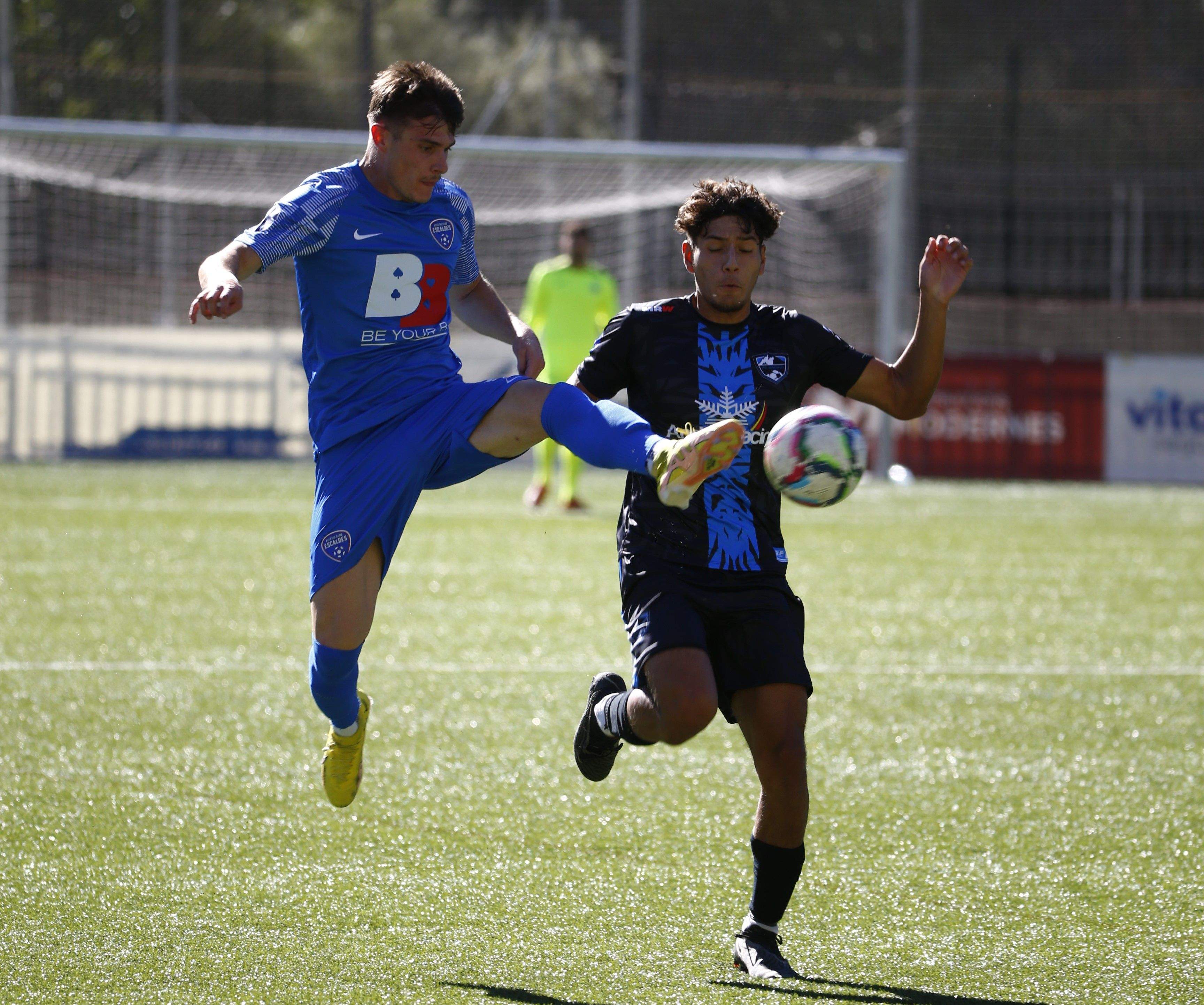 Primera victòria en lliga de l'Atlètic Escaldes, vigent campió, davant l'Ordino.