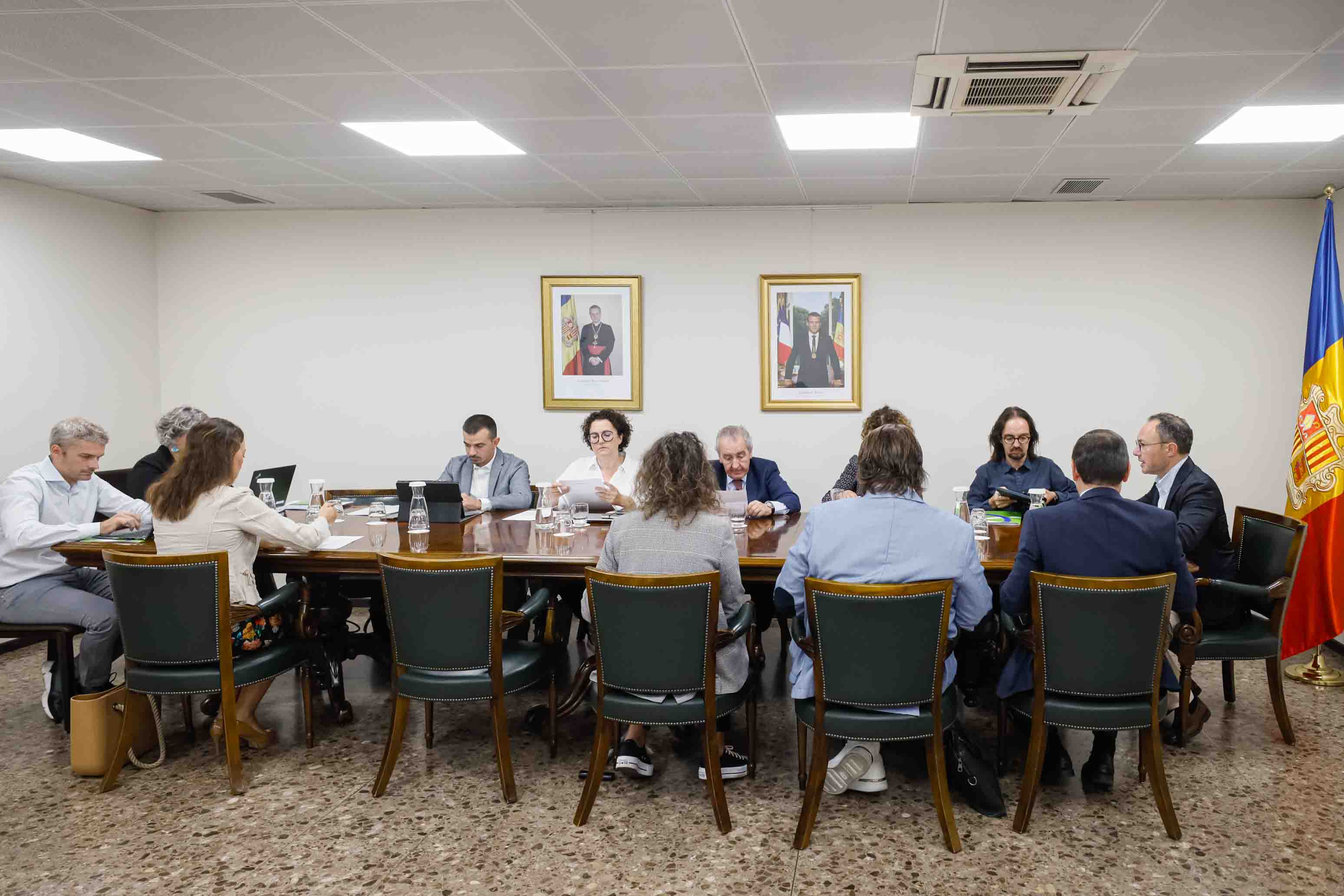 Un moment de la reunió extraordinària del pacte d'Estat.