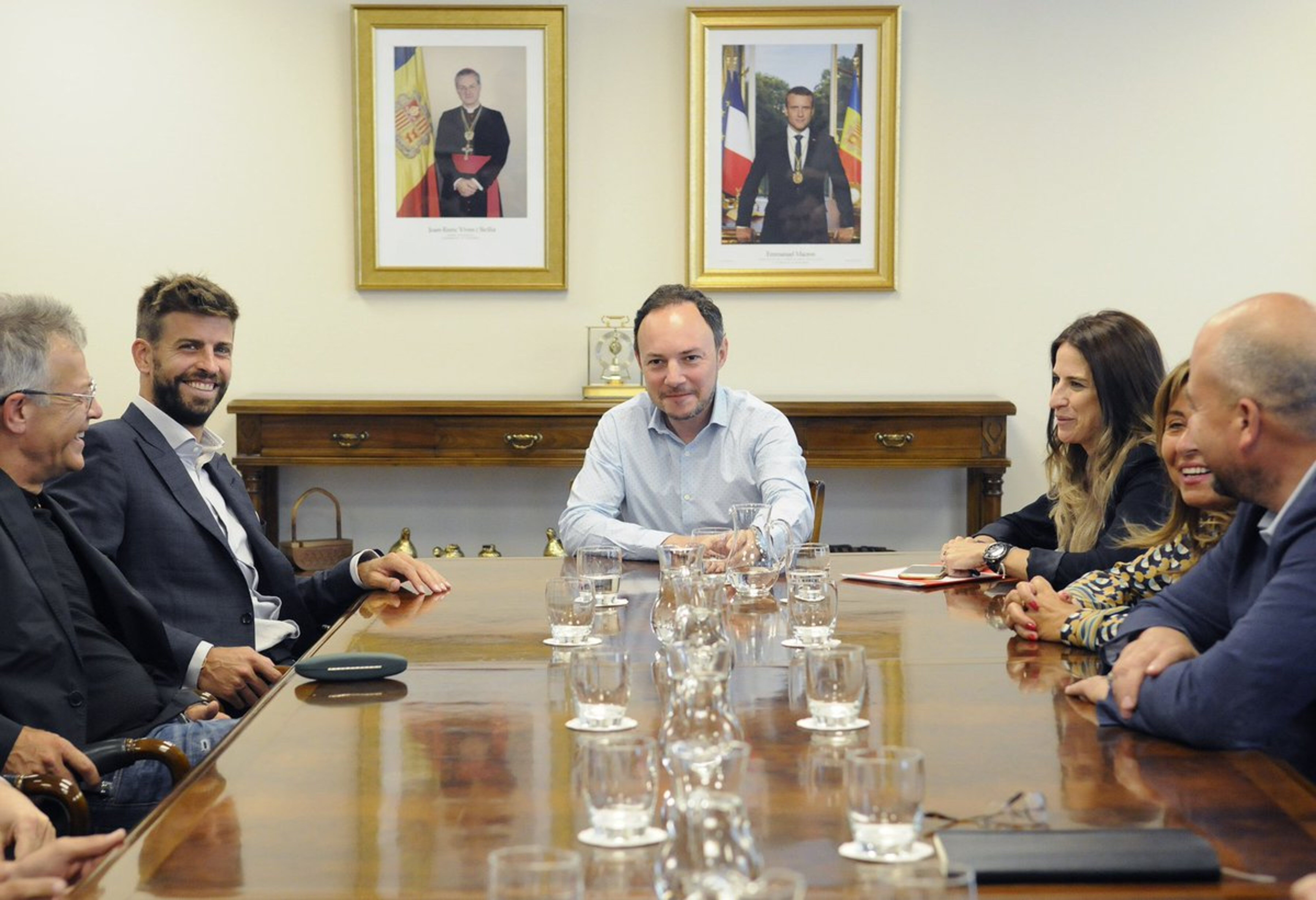 Reunió en presència de Xavier Espot i Gerard Piqué el juliol del 2019.