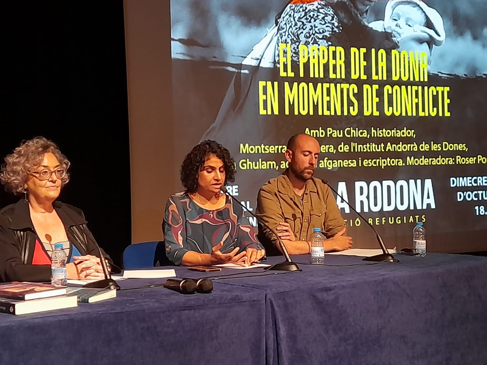 Un moment de la conferència de Nàdia Ghulam Un moment de la conferència de Nàdia Ghulam