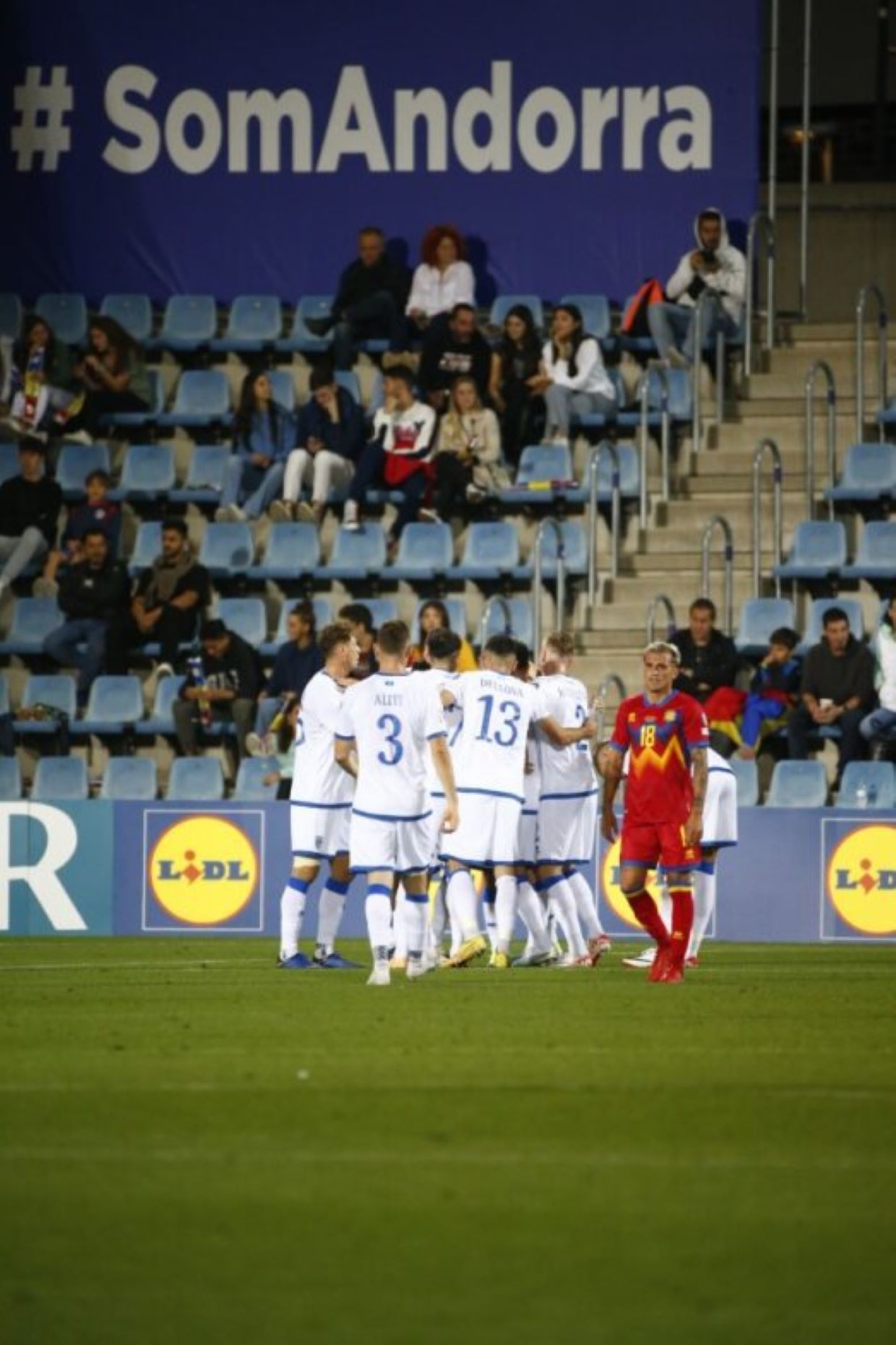 Kosovo celebra el 0-1.
