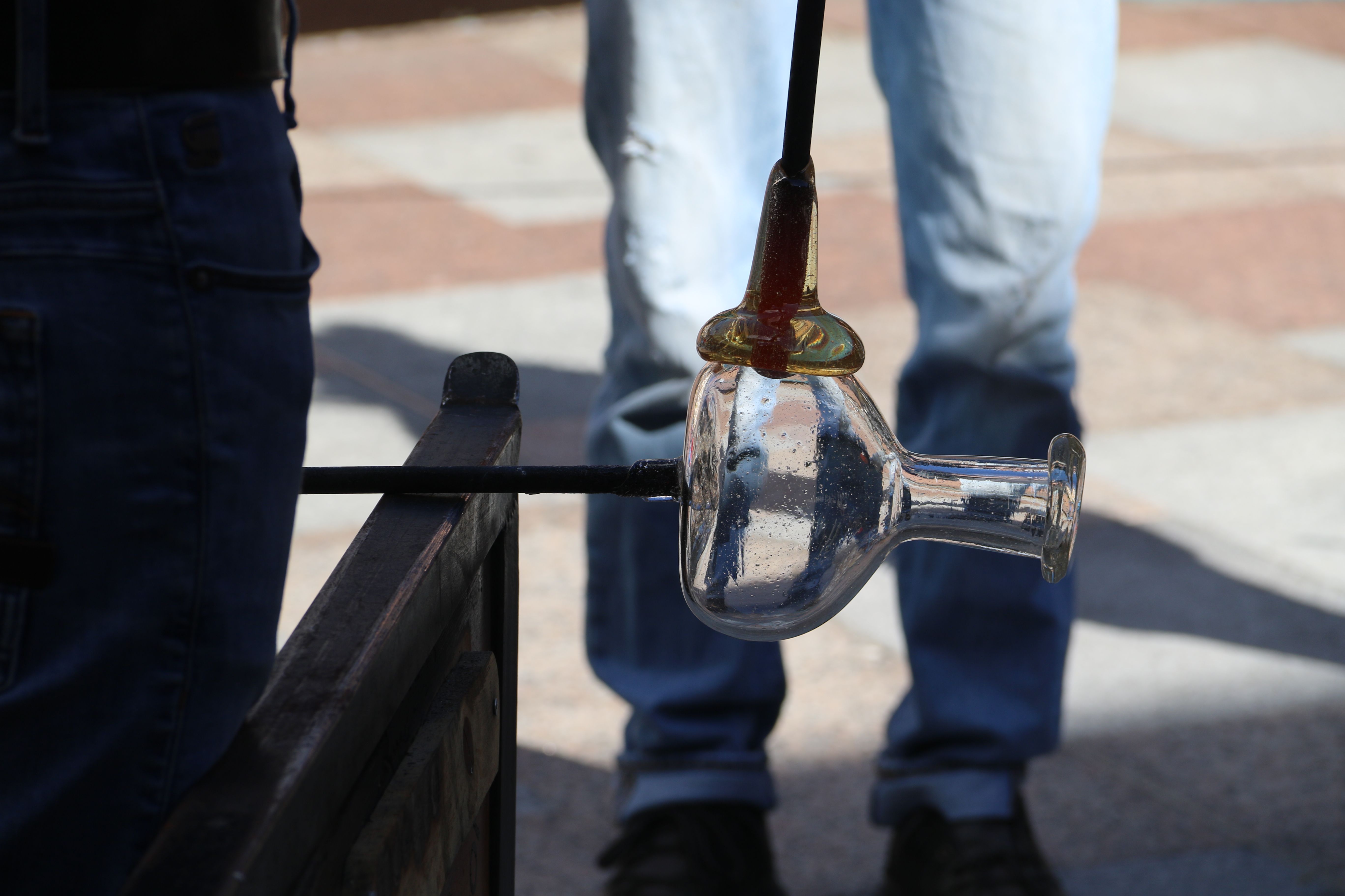 Posant-hi el broc. Posant-hi el broc.