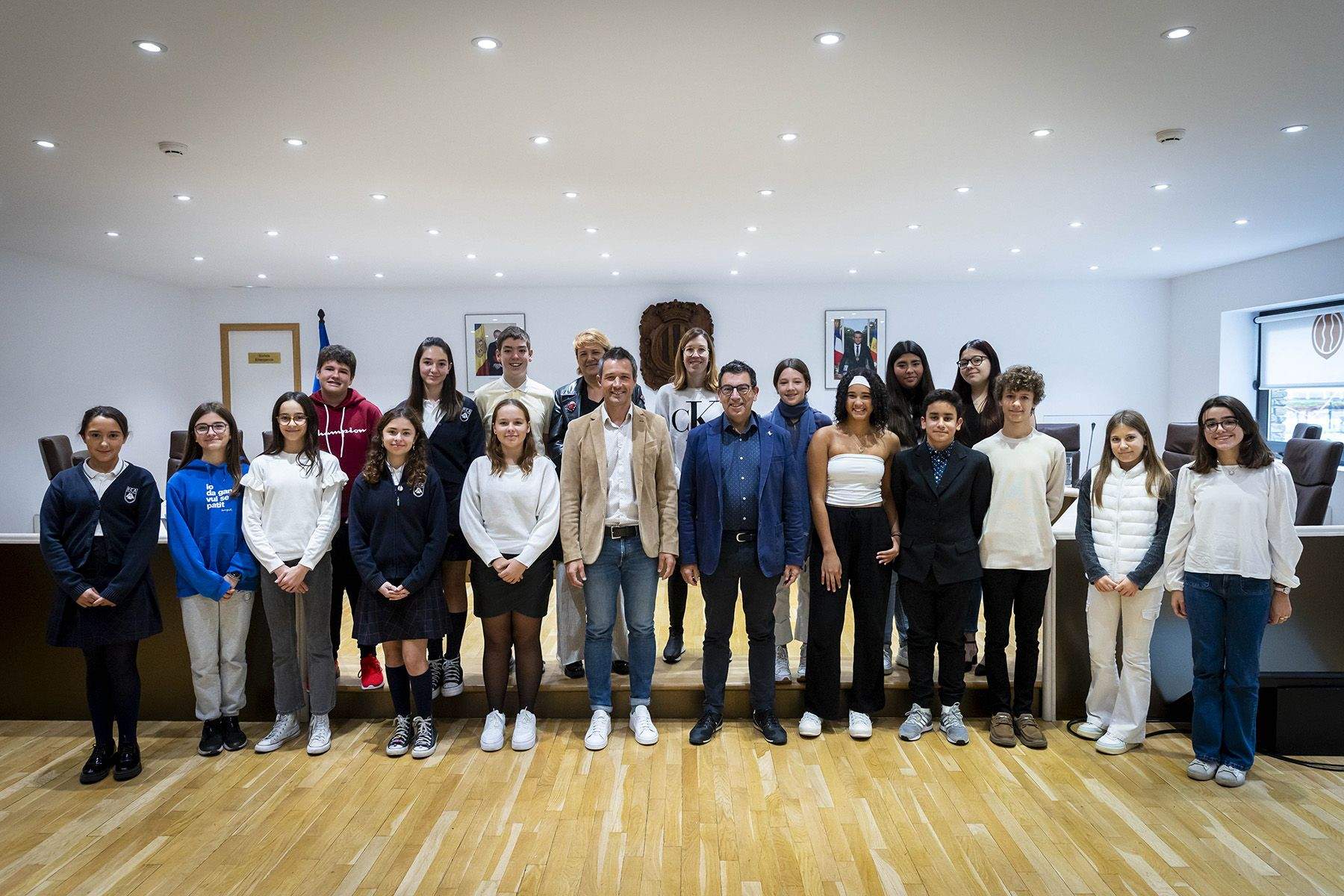 Foto de família del consell dels joves d'Andorra la Vella.