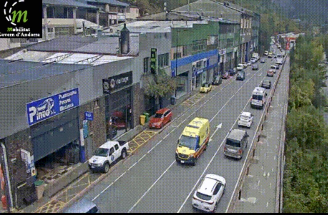L'accident ha provocat cues de baixada a la CG1.