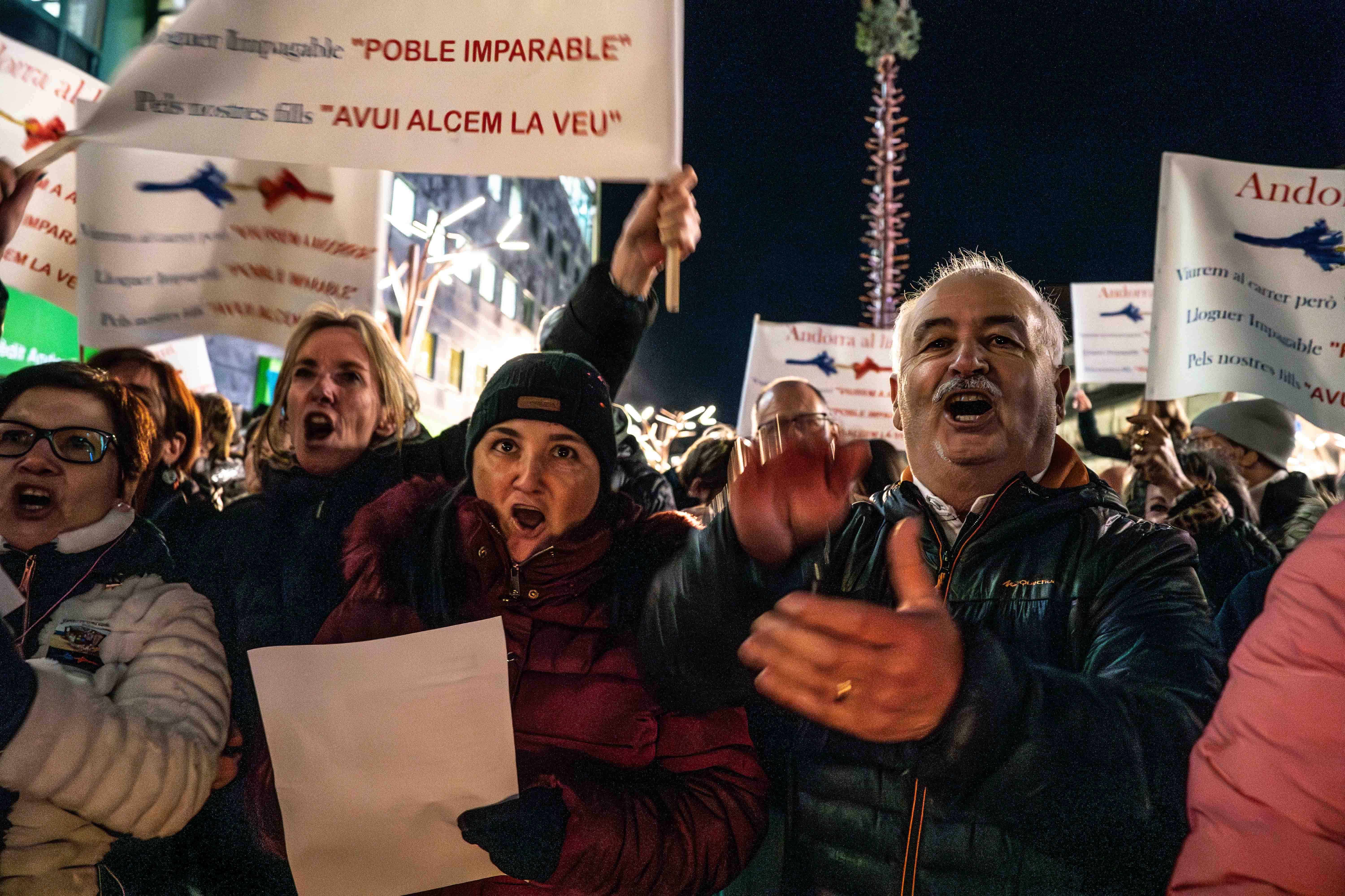Gent de totes les edats s'han manifestat. Gent de totes les edats s'han manifestat.