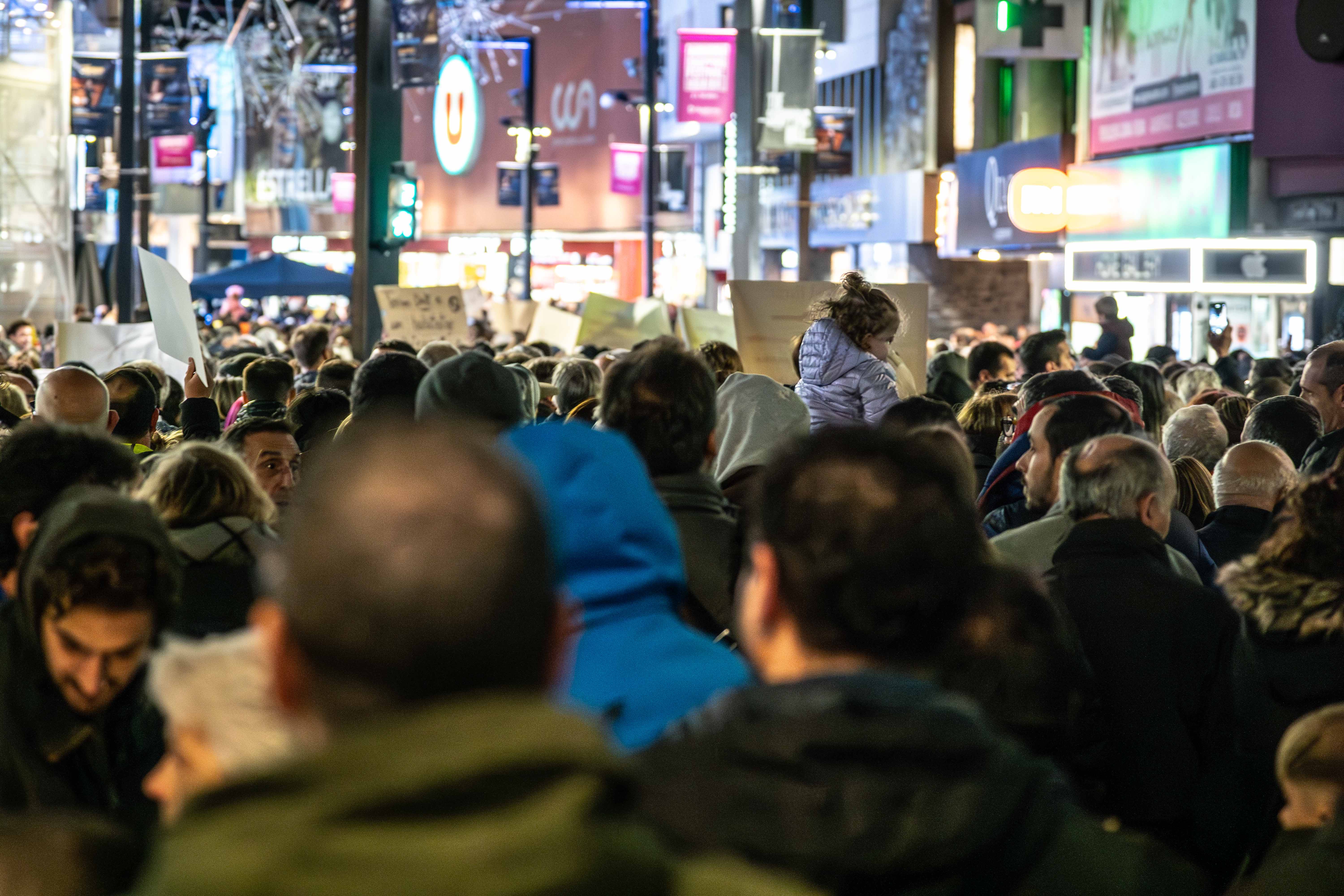 Manifestants a la Rotonda. Manifestants a la Rotonda.