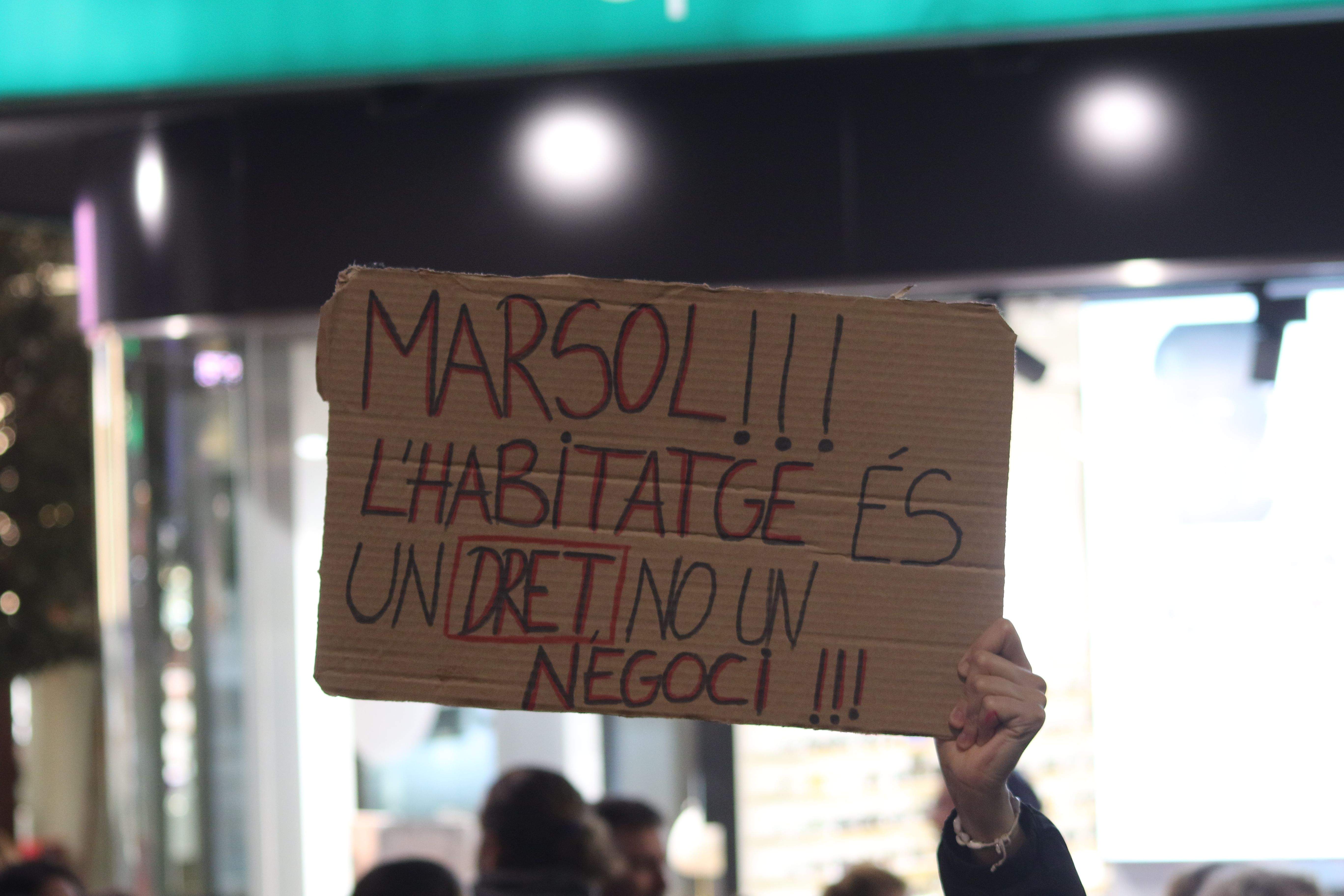 Una de les pancartes de la manifestació del 31 d'octubre.