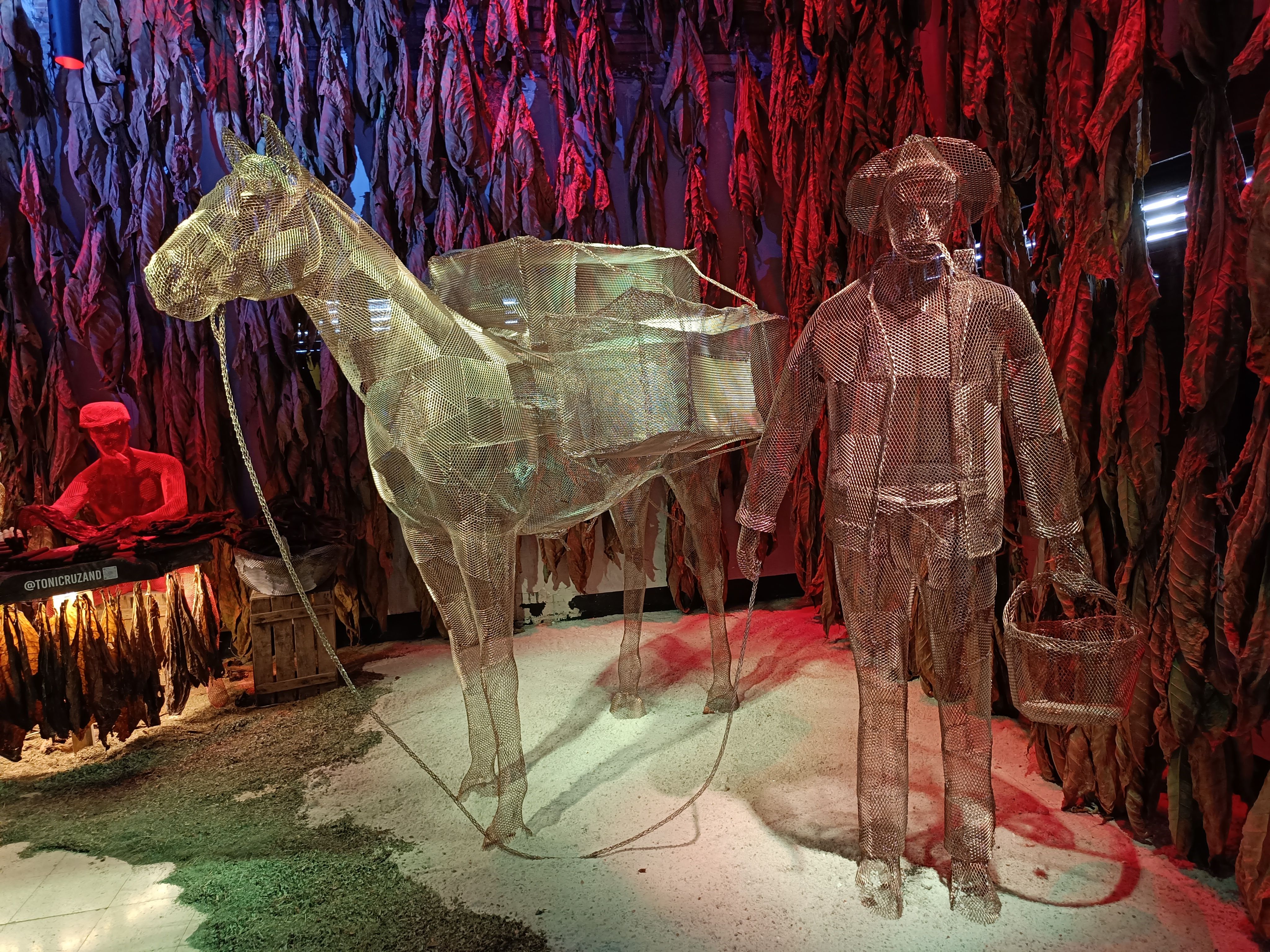 Una de les figures de l'obra 'Memòries'. Una de les figures de l'obra 'Memòries'.