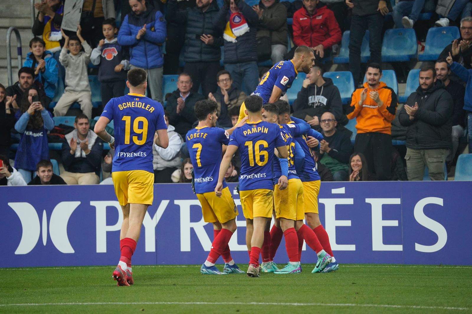 Celebració del primer gol de l'Andorra. Celebració del primer gol de l'Andorra.