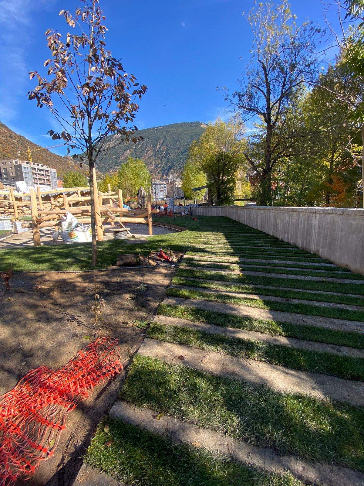 Imatges del nou parc en construcció.