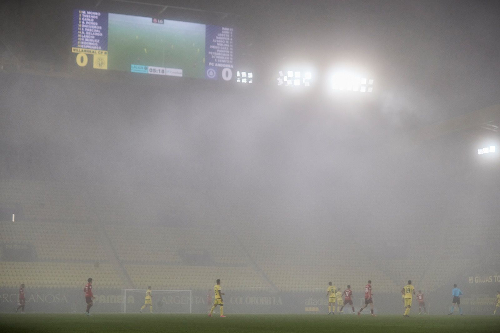 La boira ha estat un protagonista inesperat del partit entre FC Andorra i Vila-real B. La boira ha estat un protagonista inesperat del partit entre FC Andorra i Vila-real B.