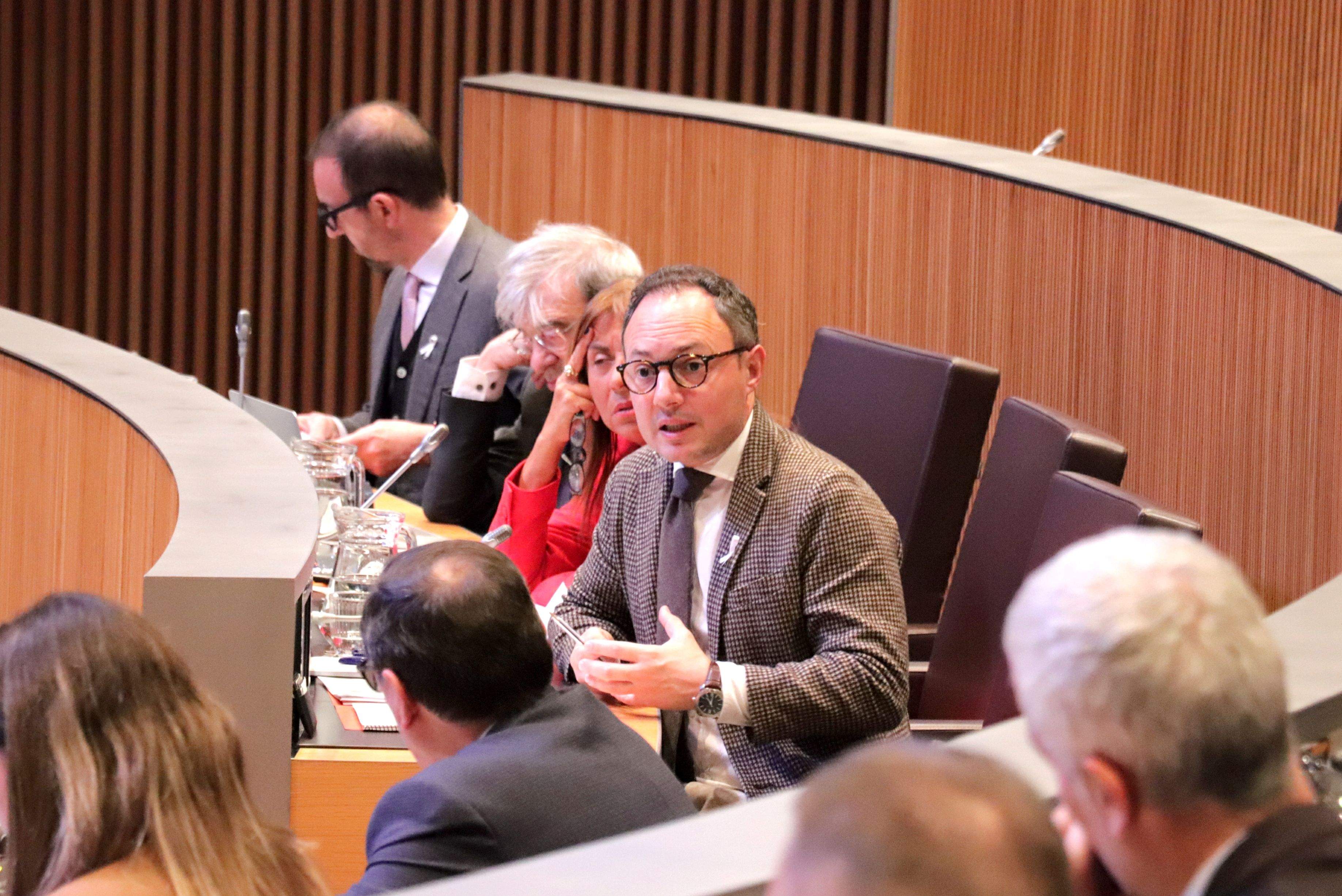 Xavier Espot i Conxita Marsol durant la sessió de control al Govern.