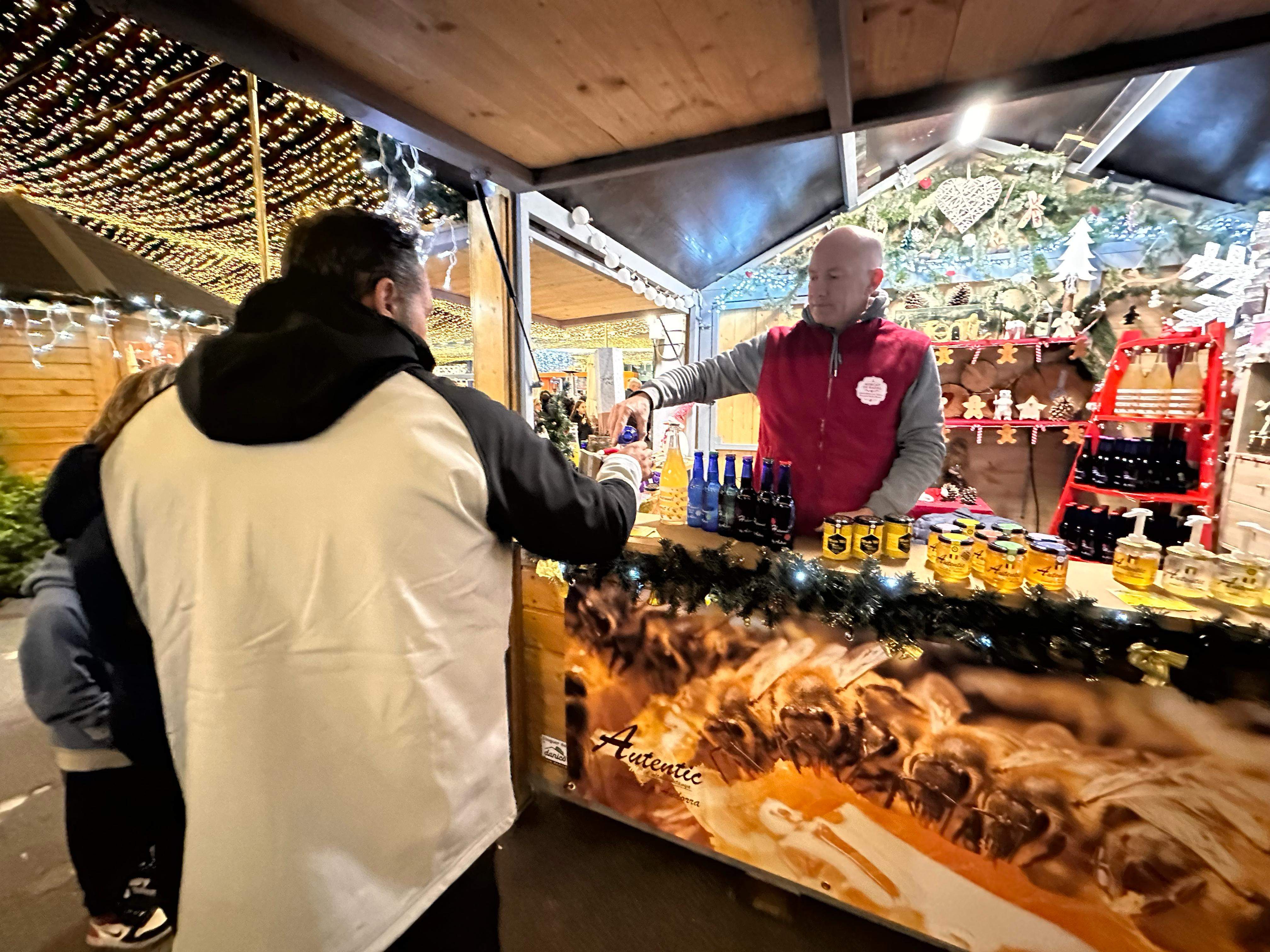 La mel també és present. 