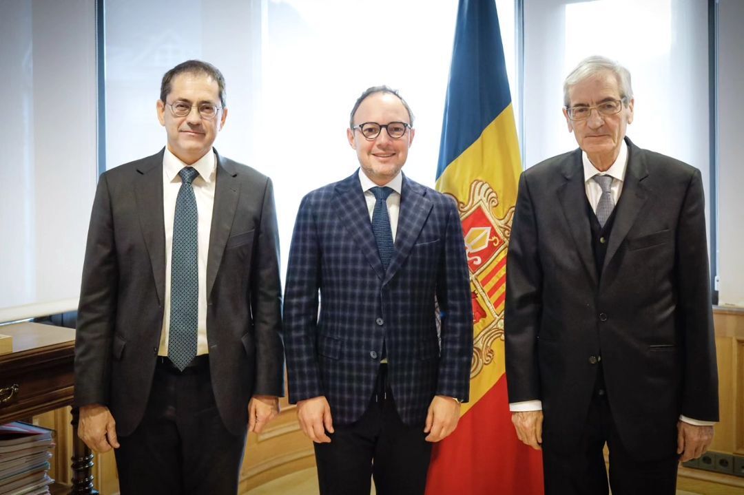 Ibánez i Mauri amb el cap de Govern, Xavier Espot. Ibánez i Mauri amb el cap de Govern, Xavier Espot.