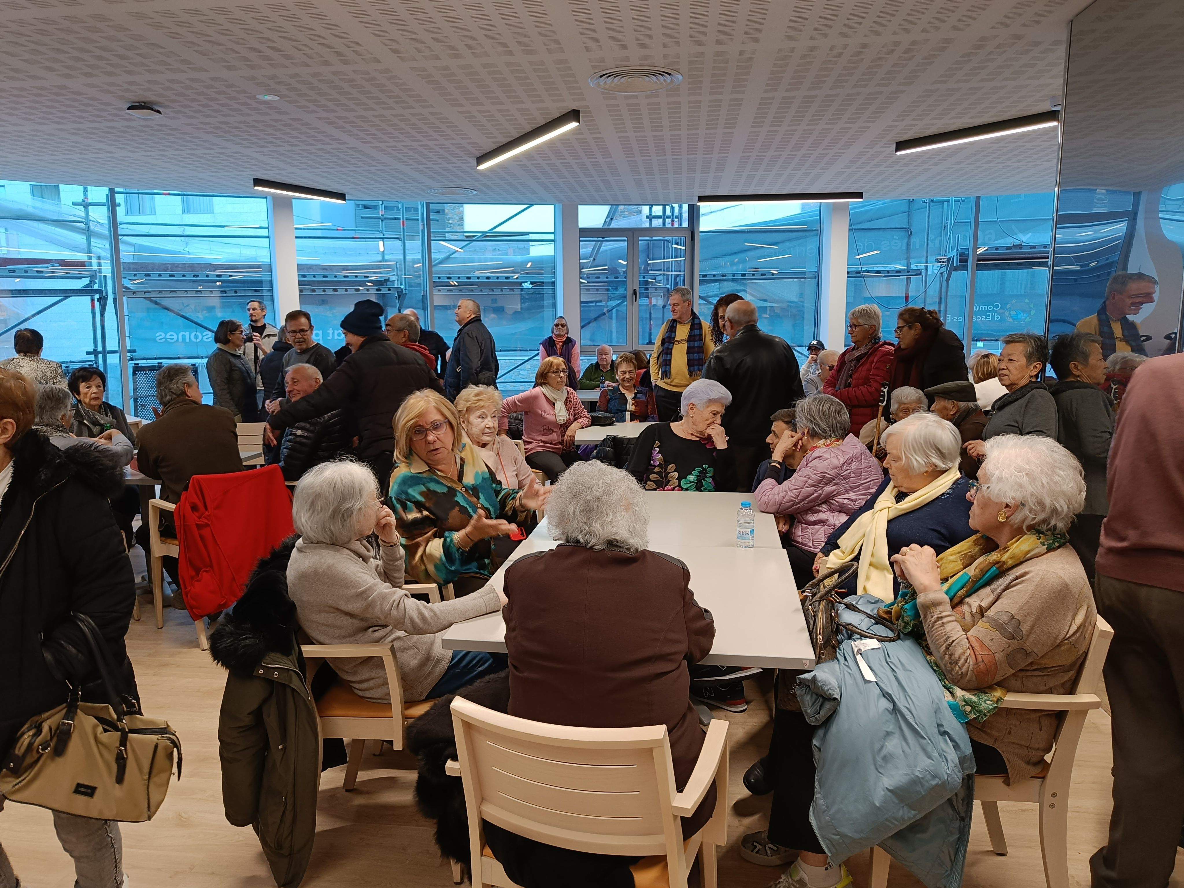 La nova llar de jubilats s'ha omplert de gom a gom.