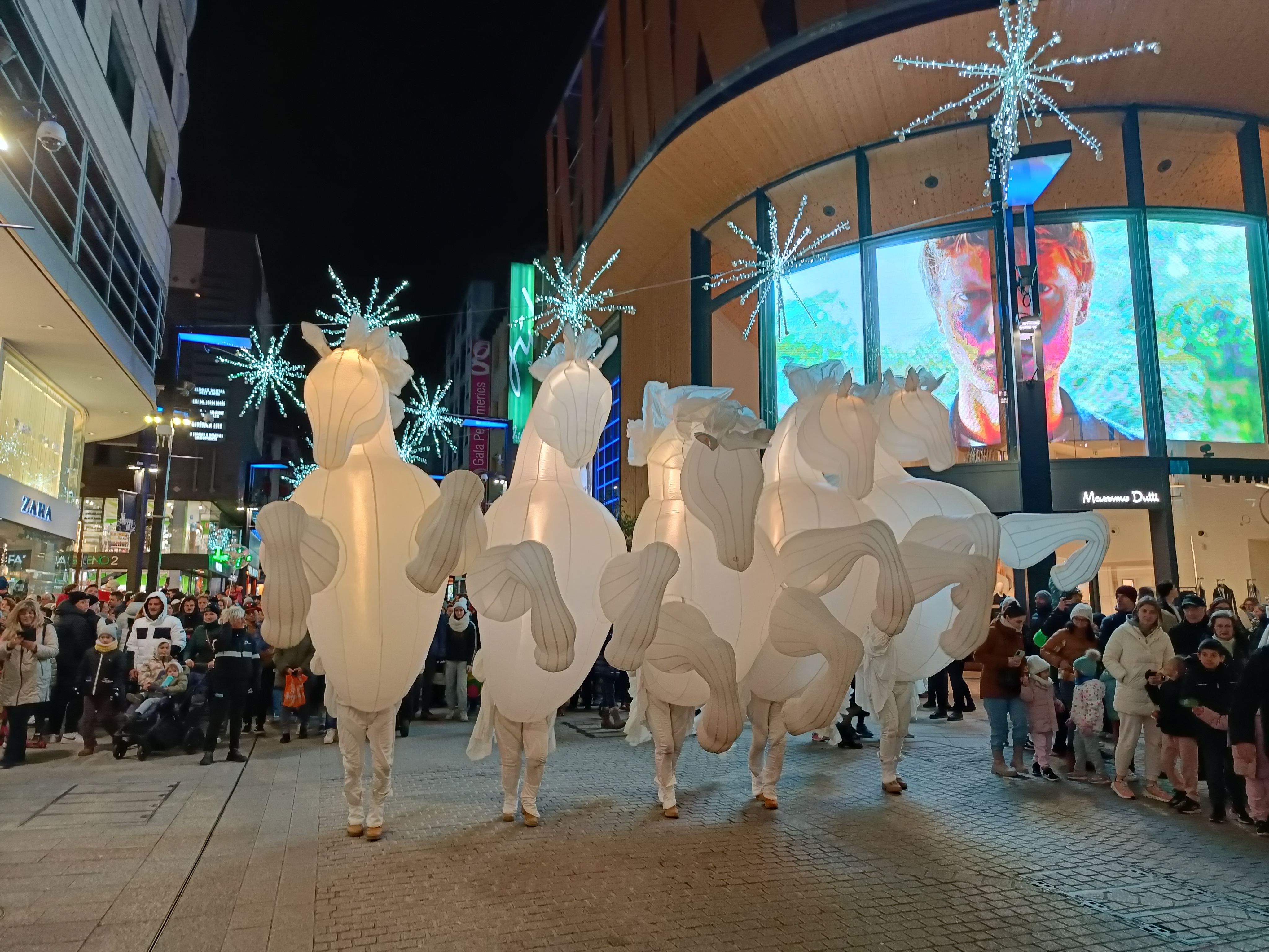 Els cavalls de la companyia Des Quidams.