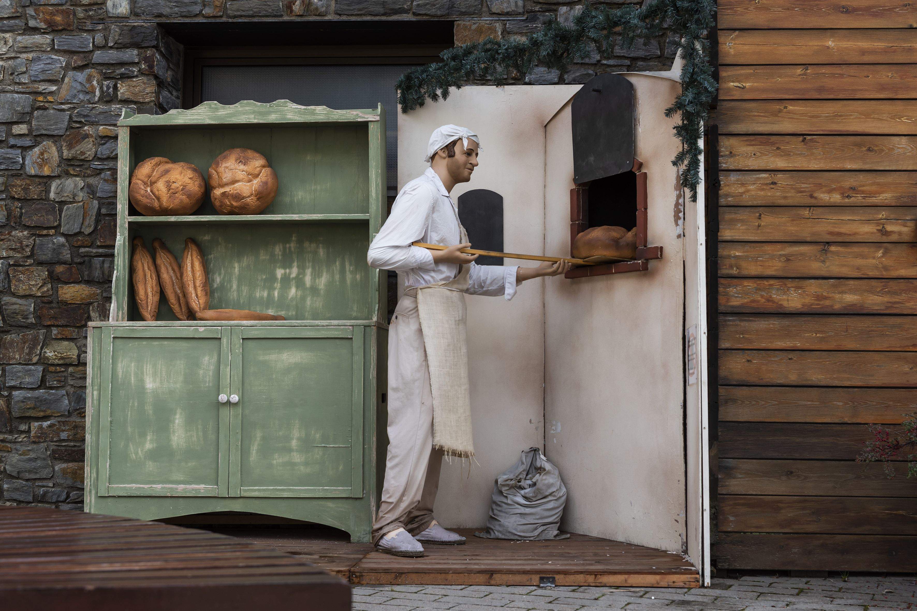 El forner no hi falta. 